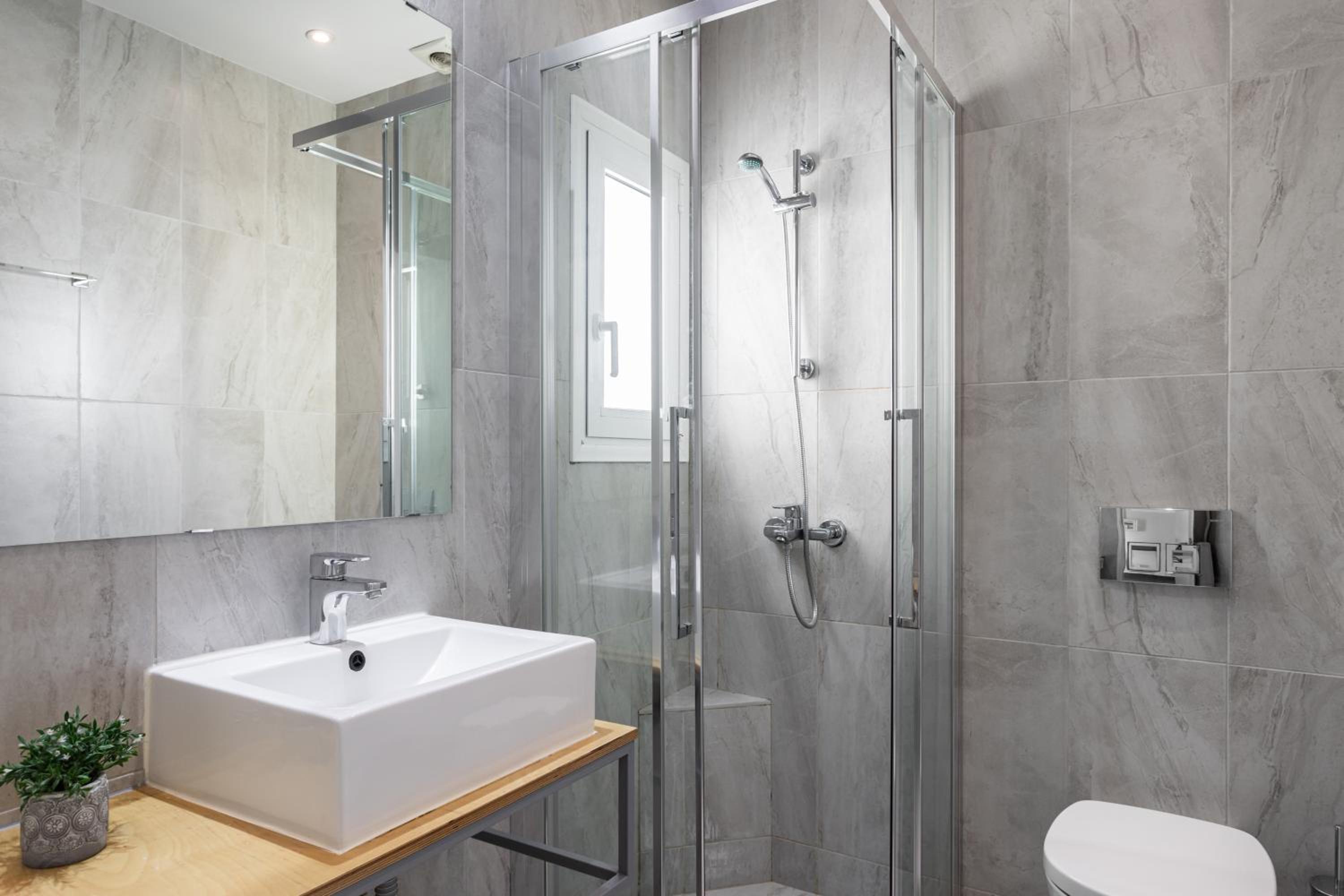 Apartment photo 2