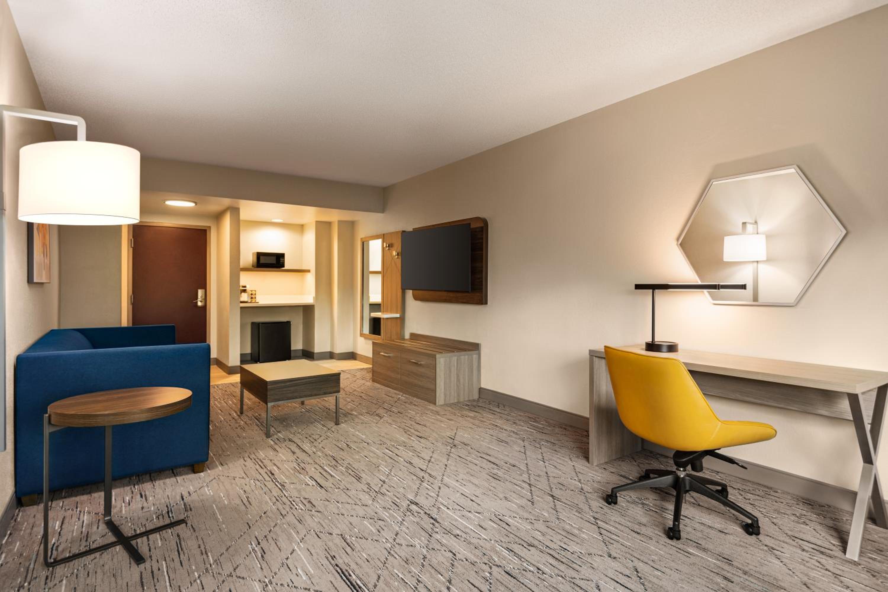 King Suite - Photo 4