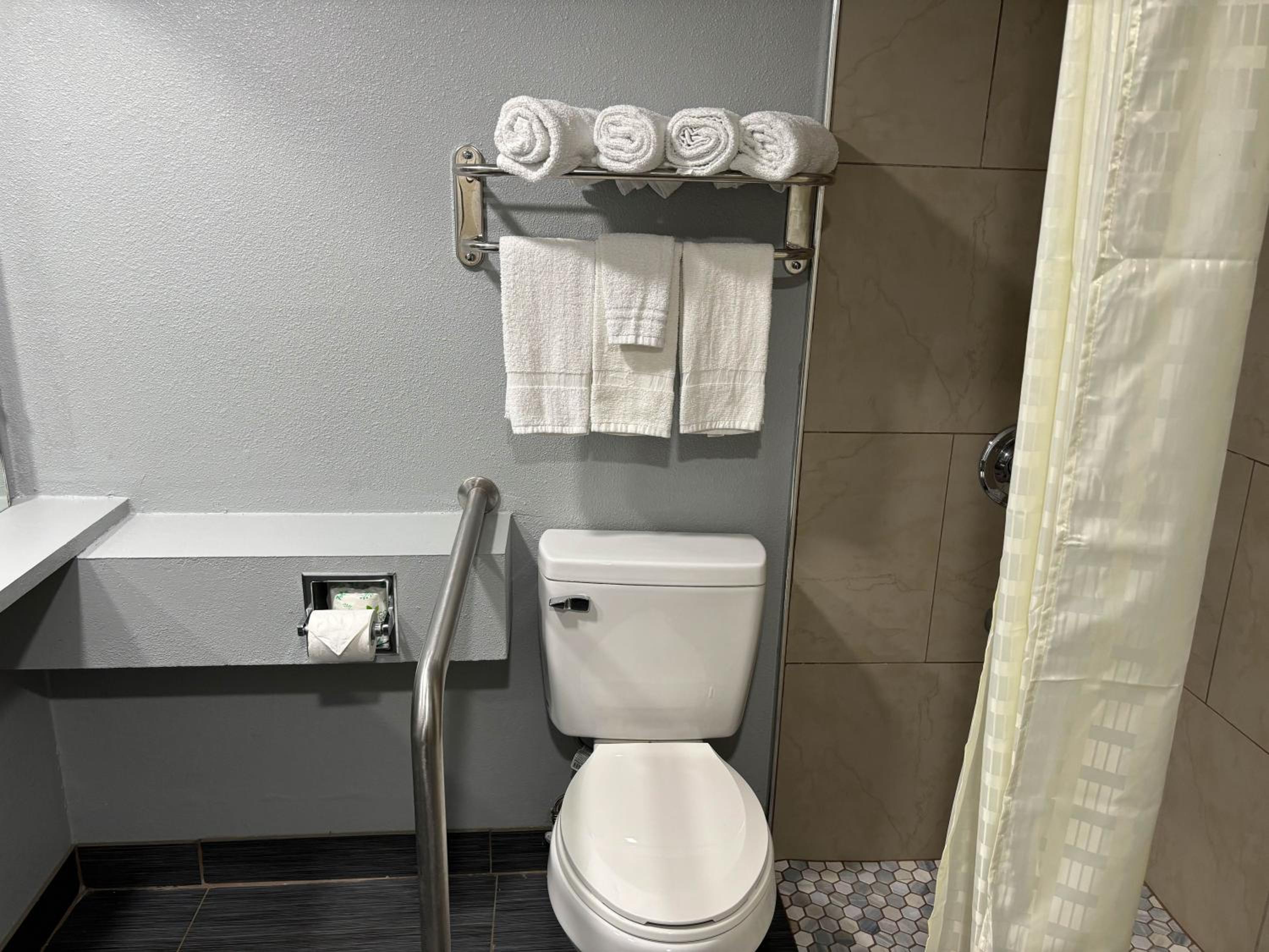 Queen Room with Two Queen Beds - Disability Access - Roll In Shower - Photo 2
