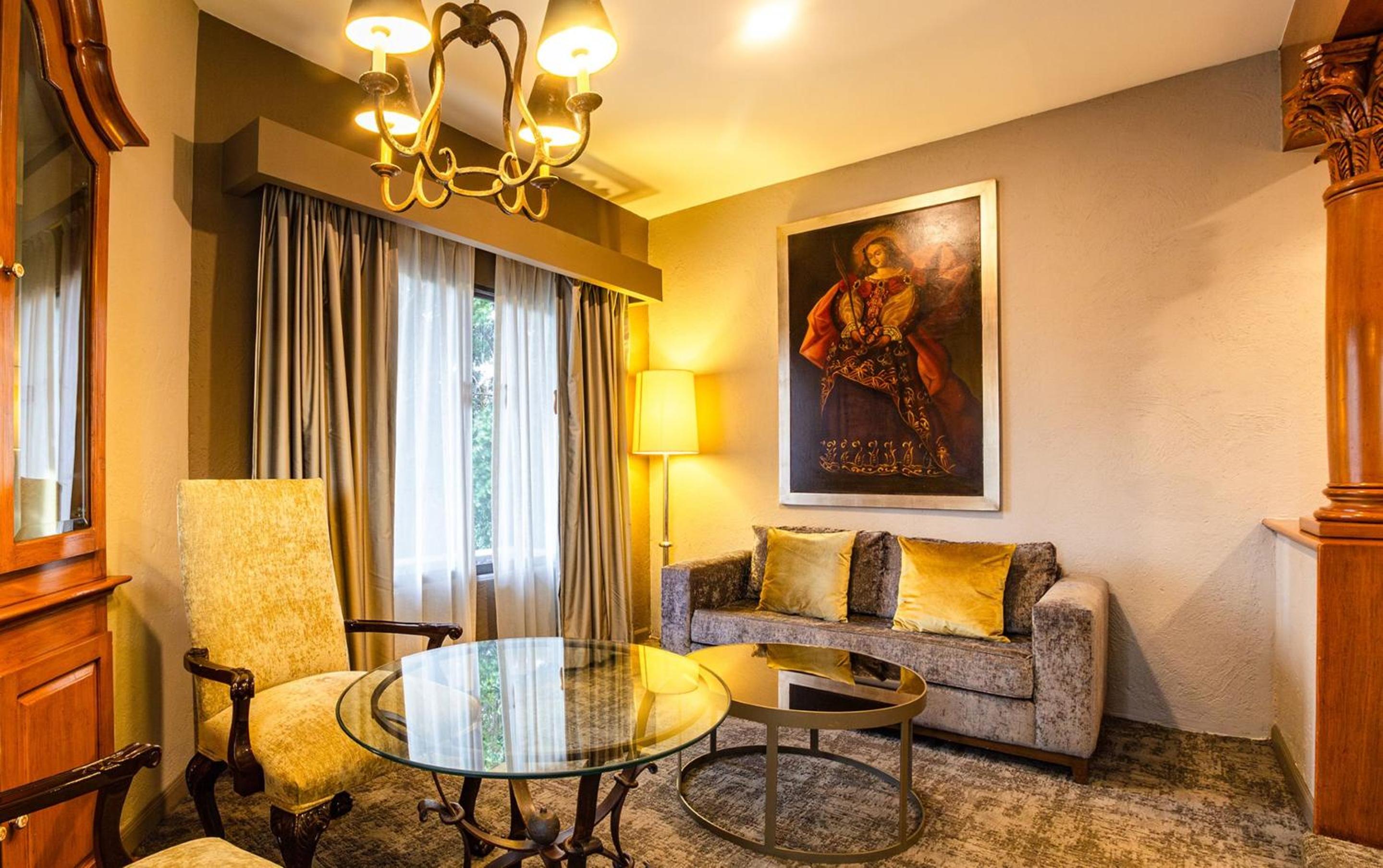 Grand Class King Suite - Photo 1