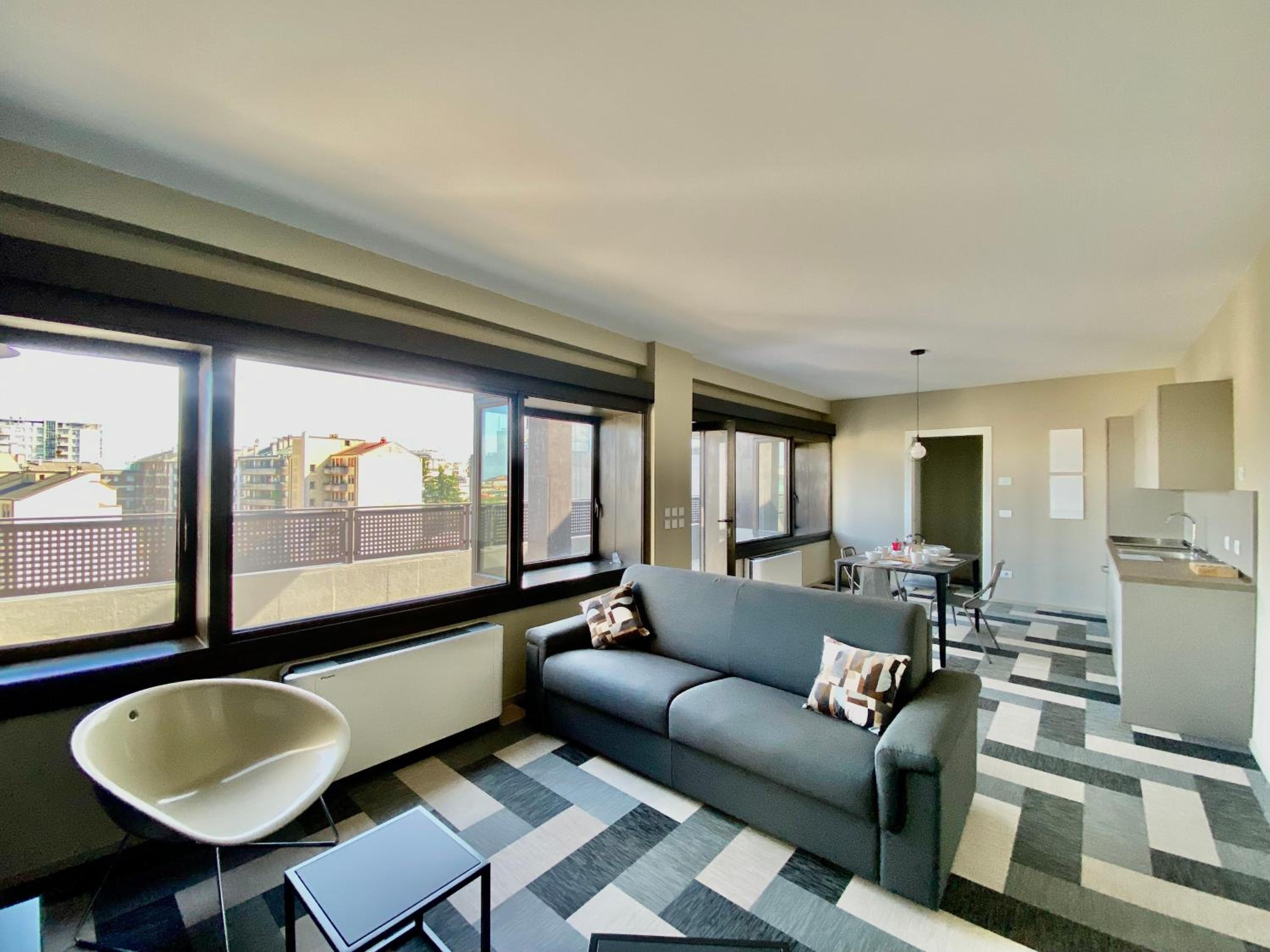 Apartment 7