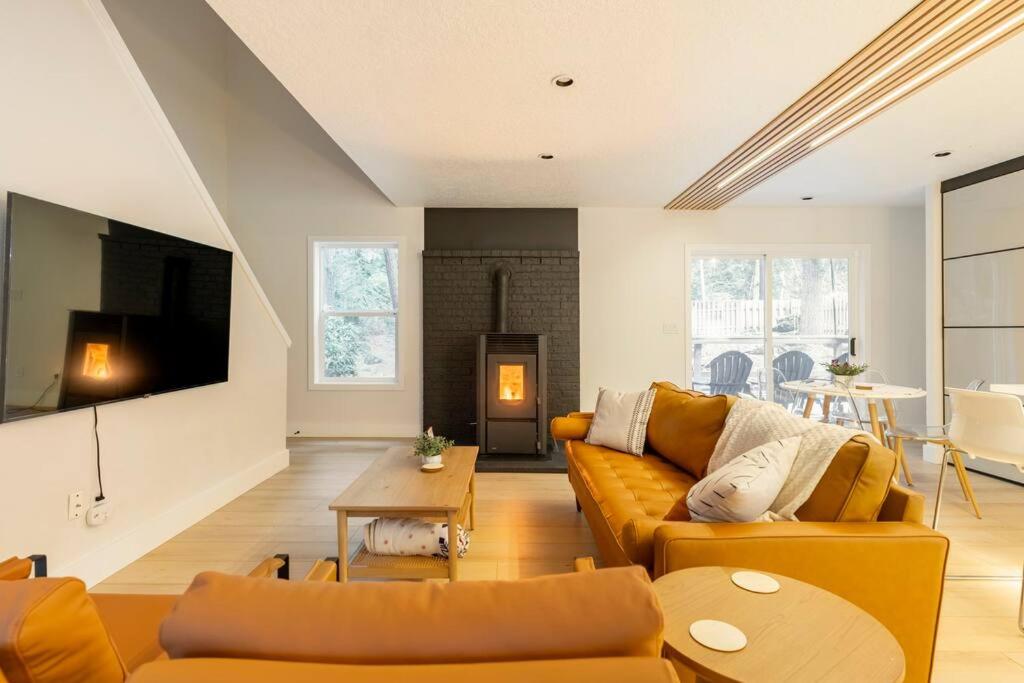 Three-Bedroom House photo 1