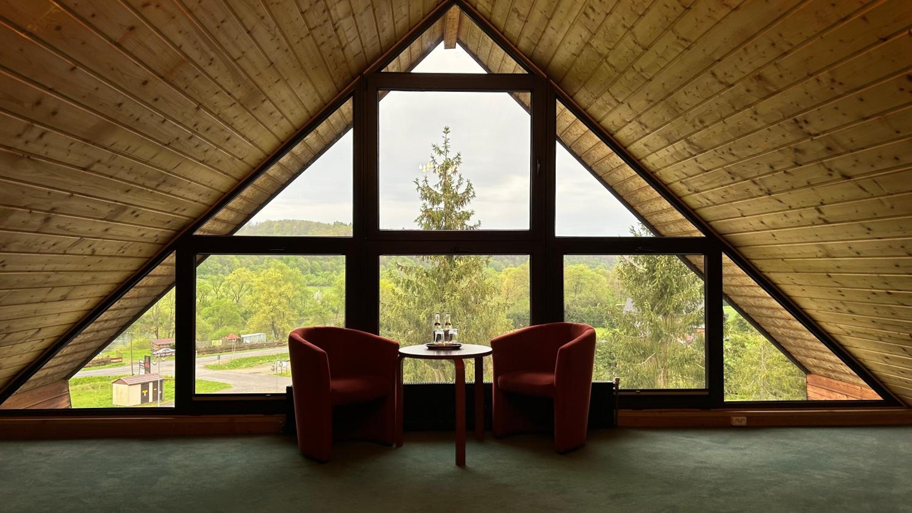 Standard Twin Room with Mountain View photo 2