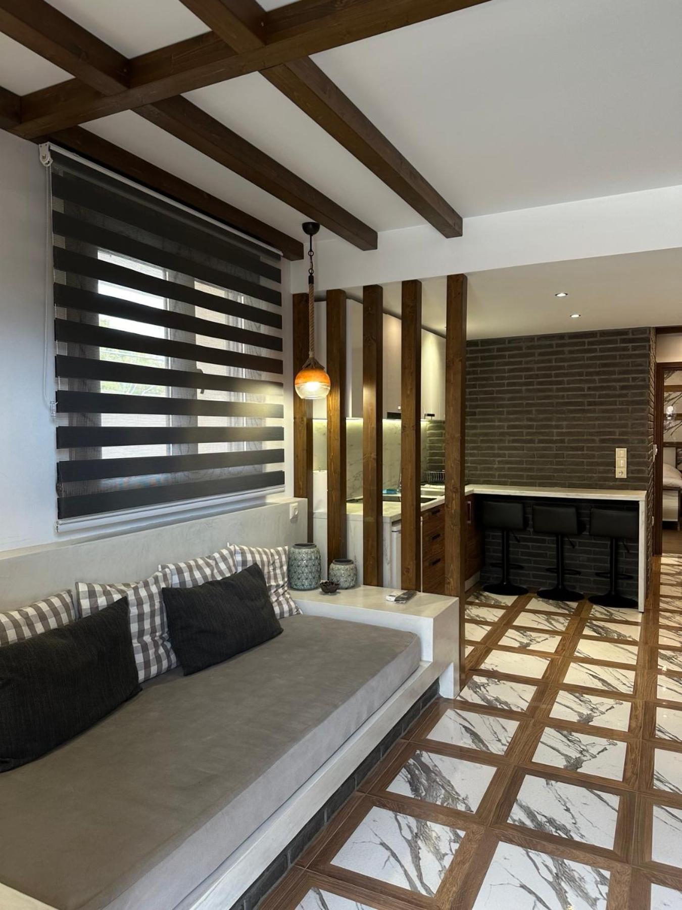One-Bedroom Apartment - Photo 23