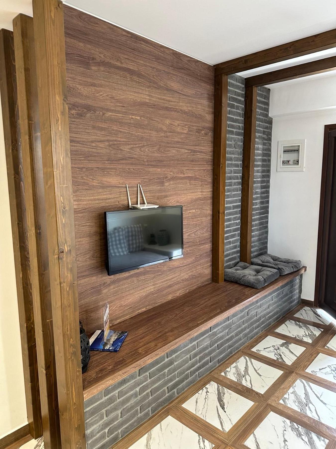 One-Bedroom Apartment - Photo 10