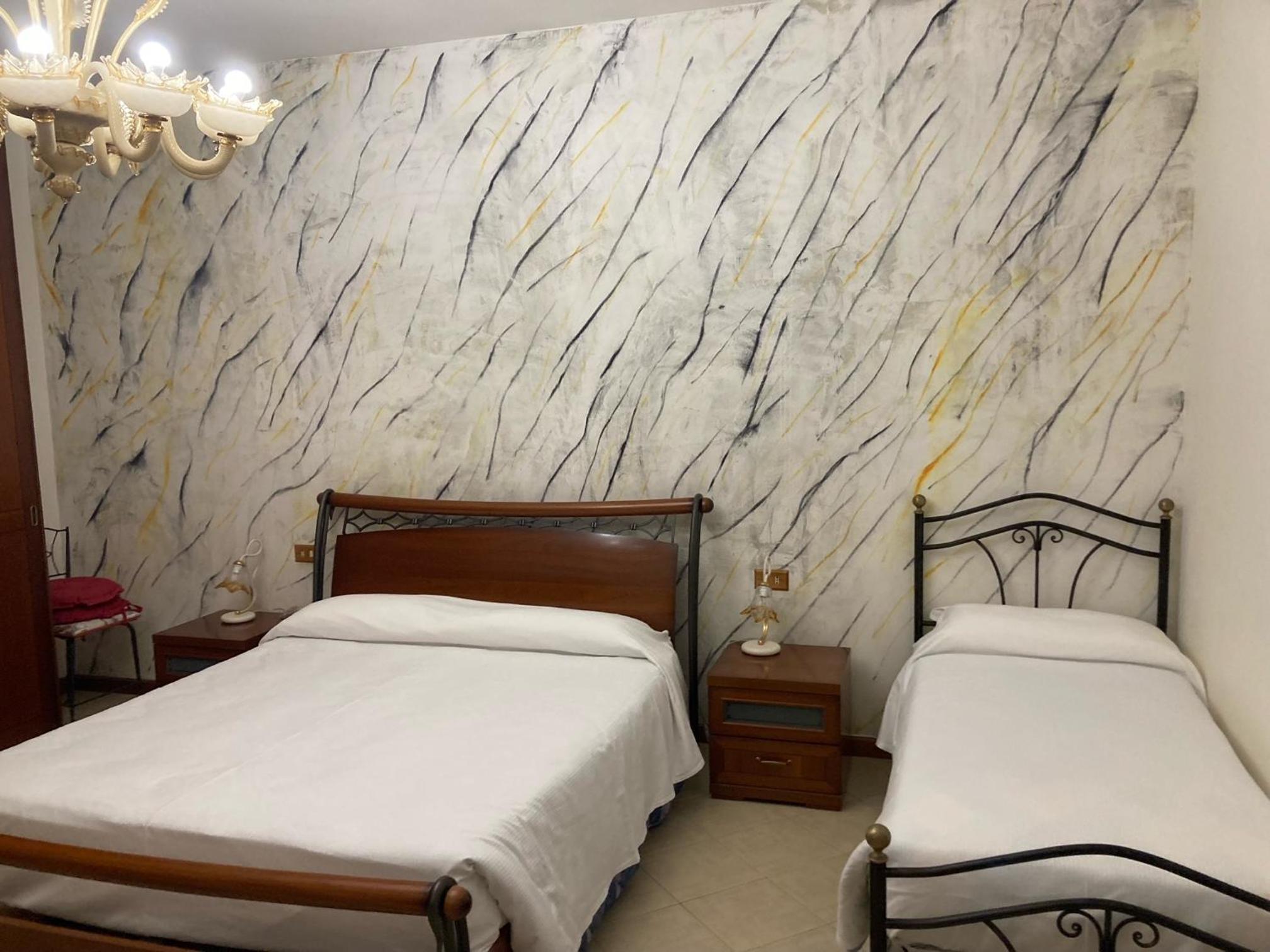 King Room with Balcony photo 2