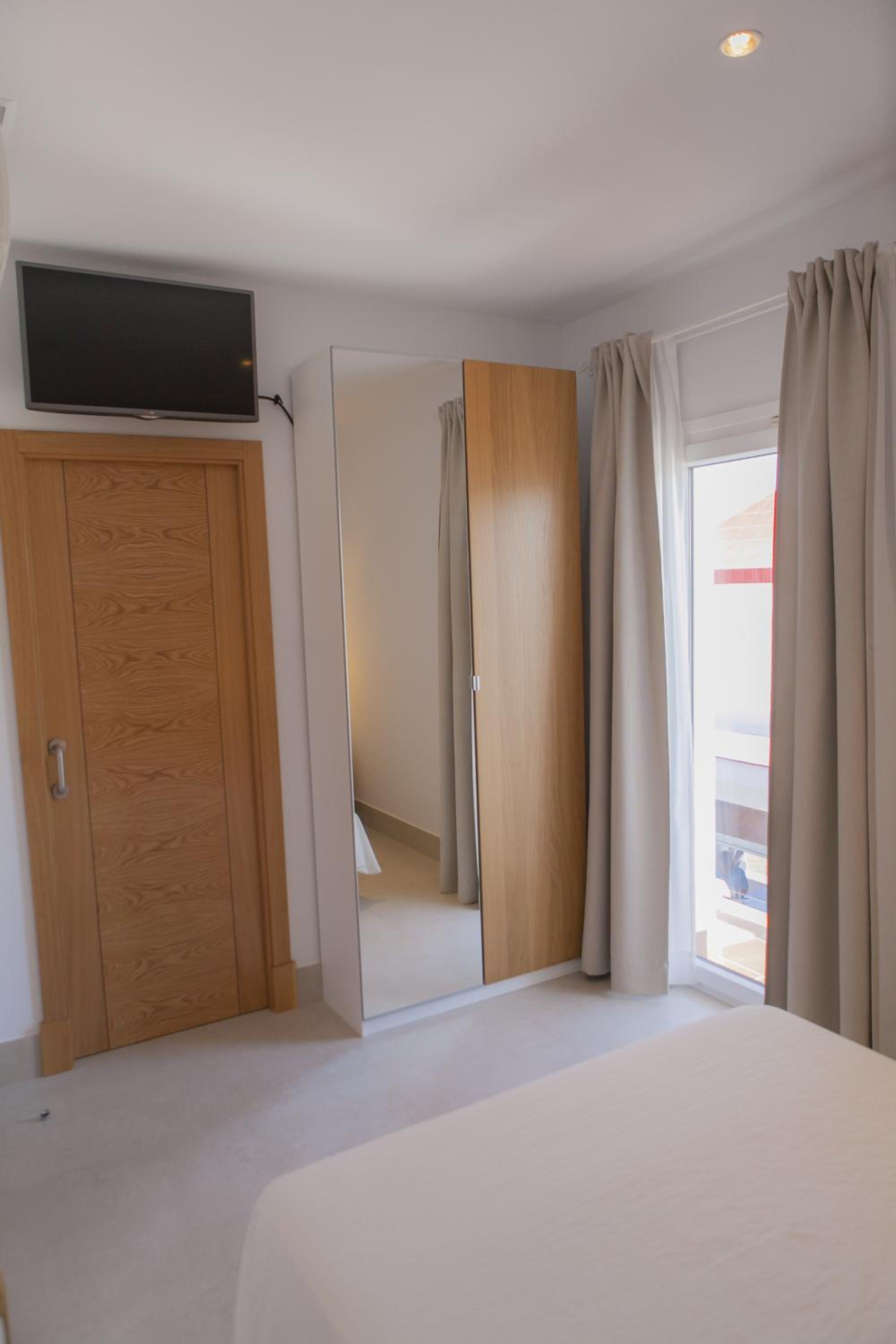 Double Room with Balcony photo 3