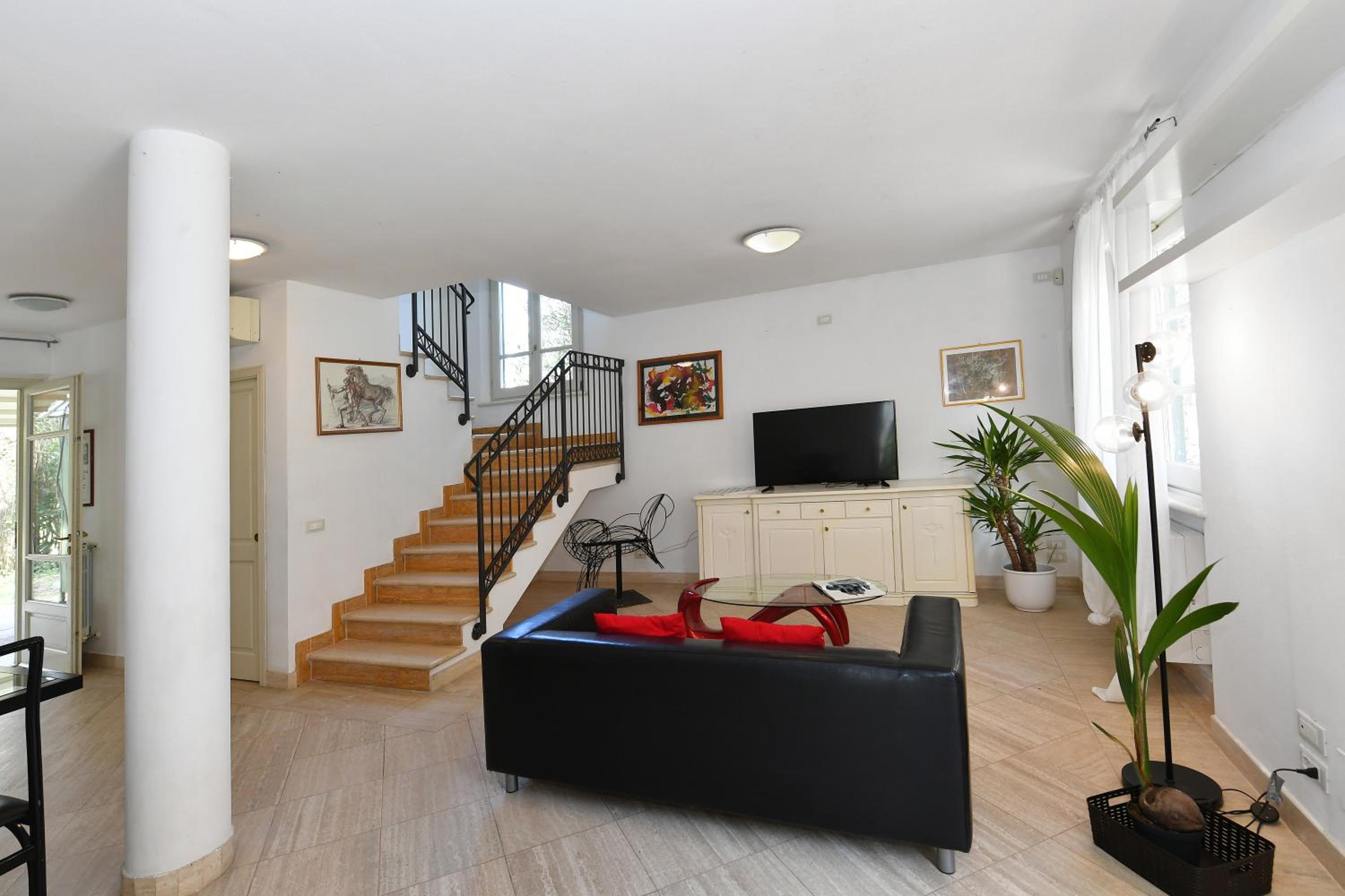 Three-Bedroom Villa photo 1