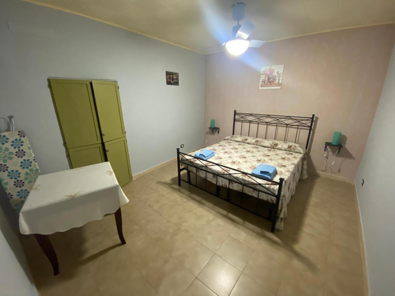 One-Bedroom House photo 2