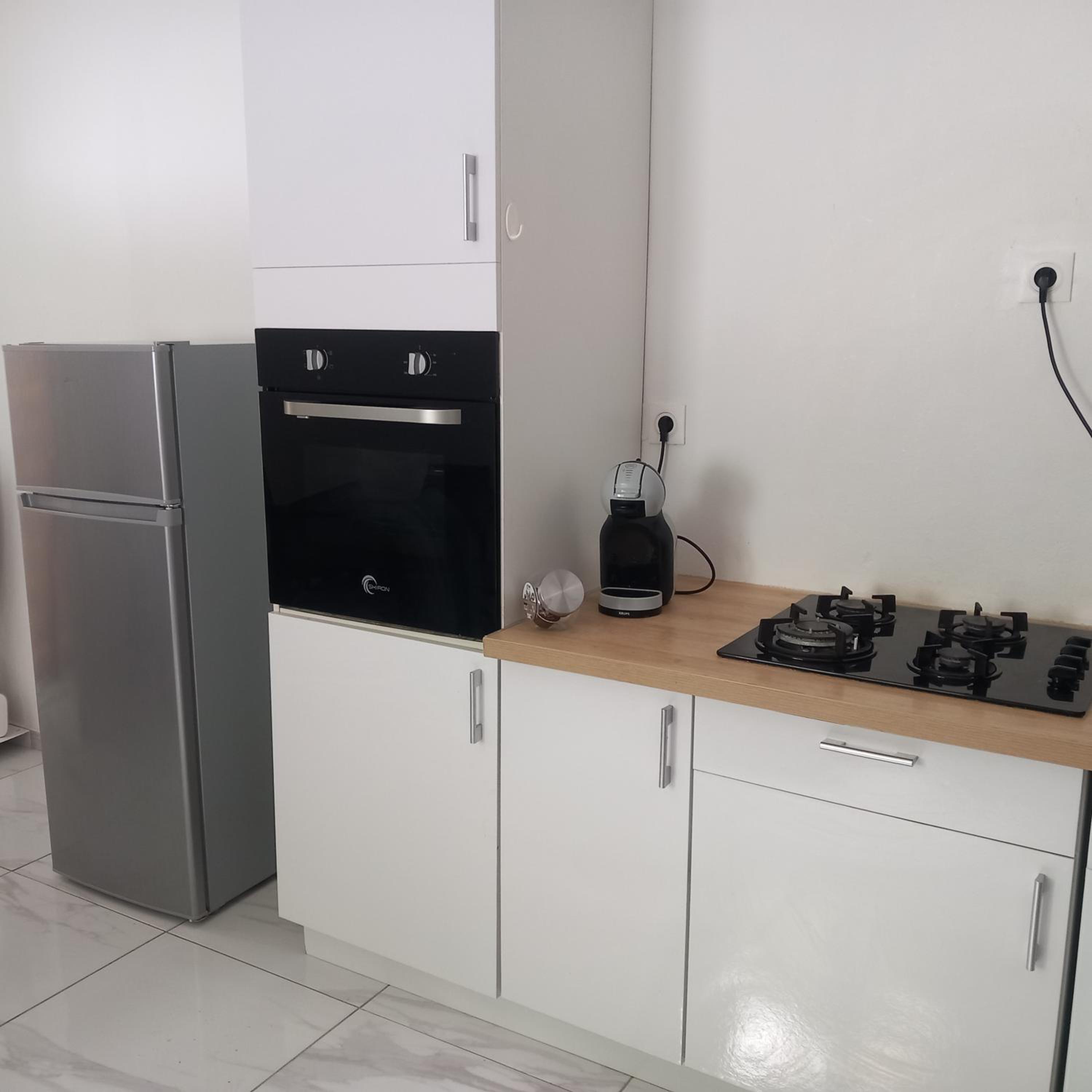 One-Bedroom Apartment photo 2