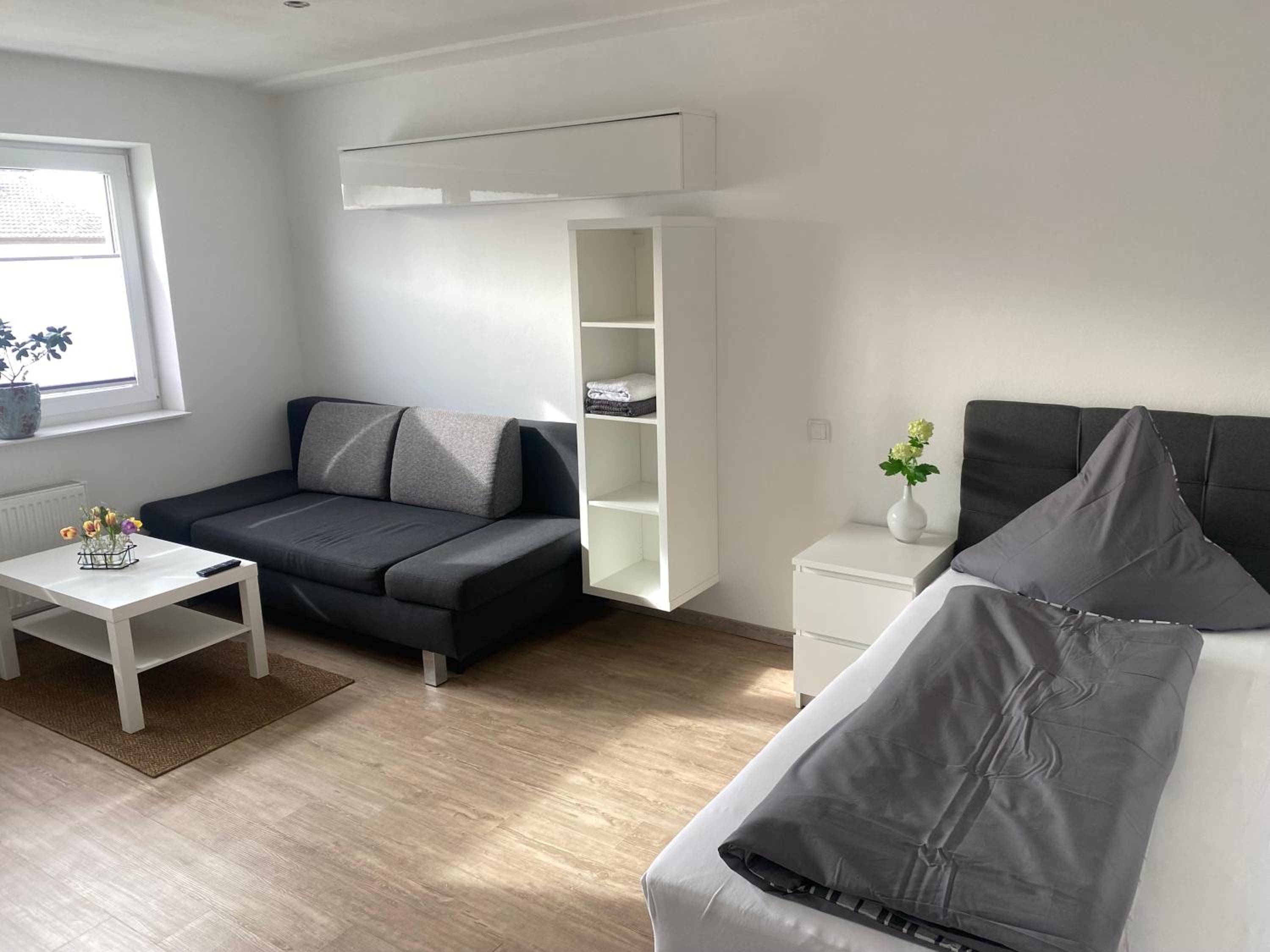 One-Bedroom Apartment photo 1