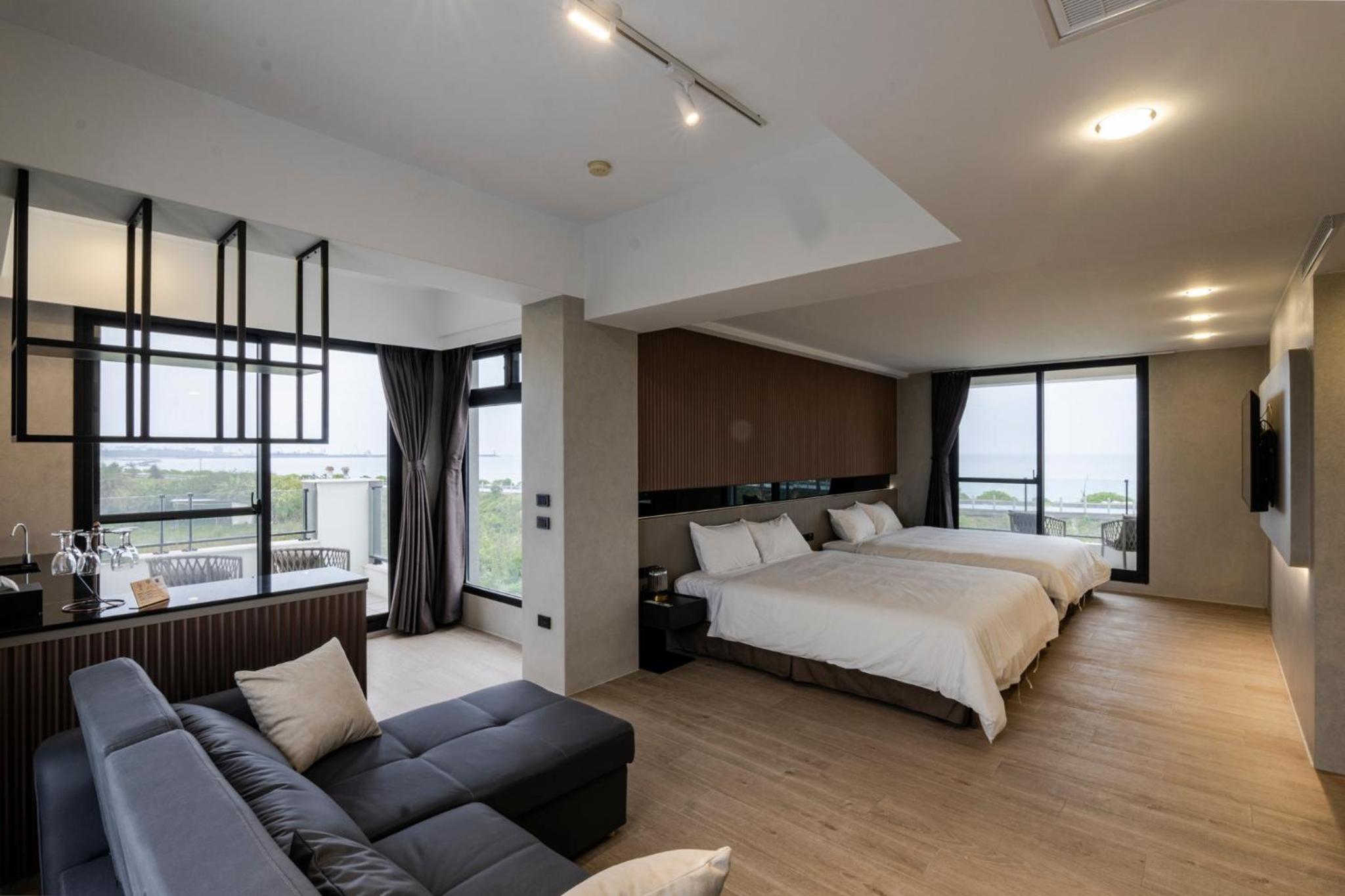 Quadruple Room with Sea View
