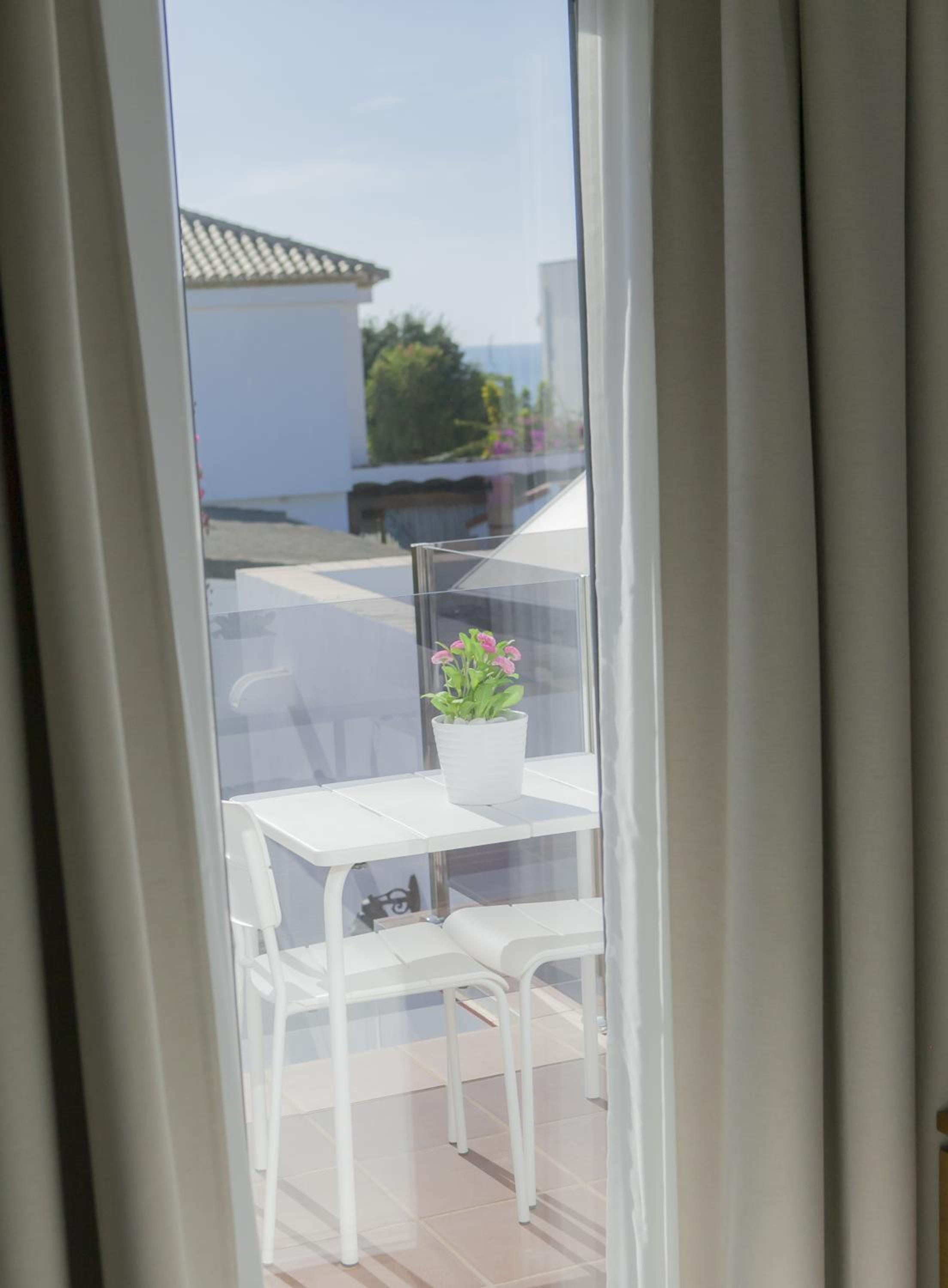 Double Room with Sea View photo 3