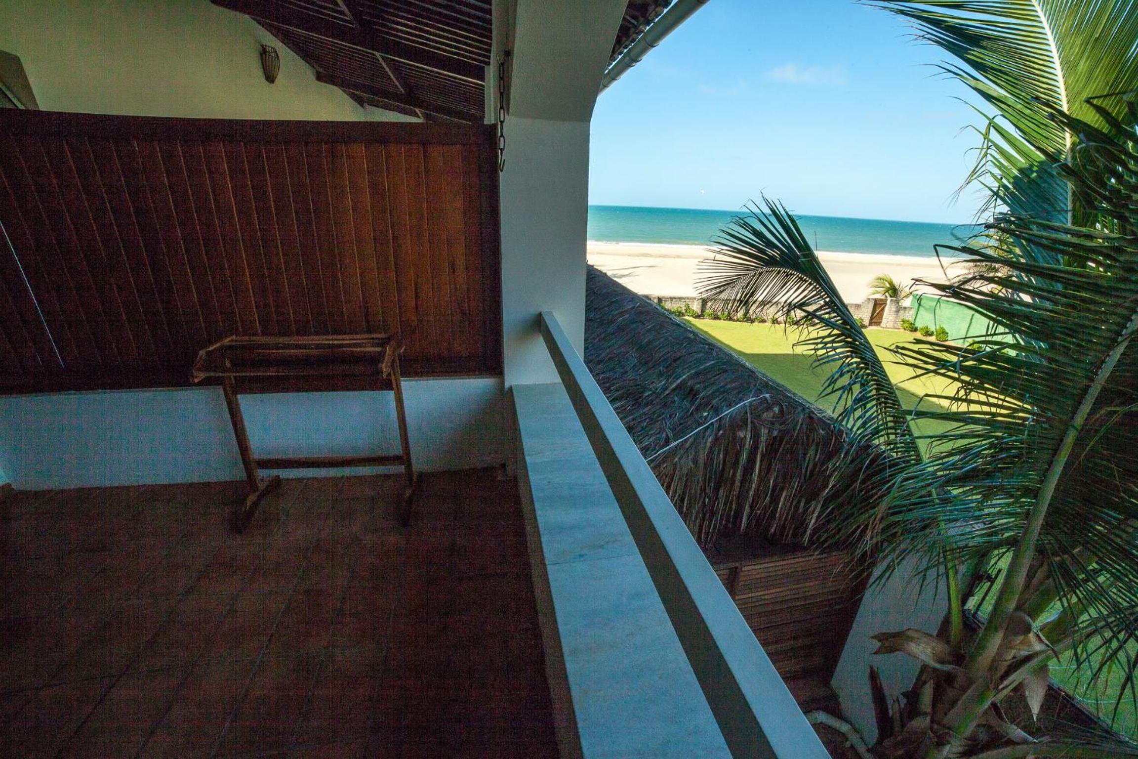 Deluxe Double Room with Side Sea View photo 2