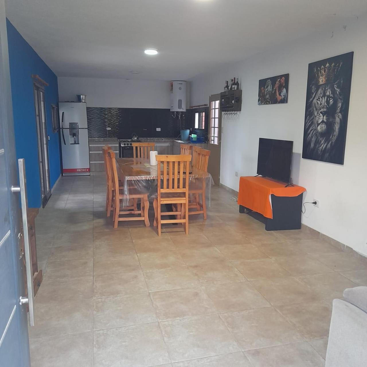 Two-Bedroom House photo 2