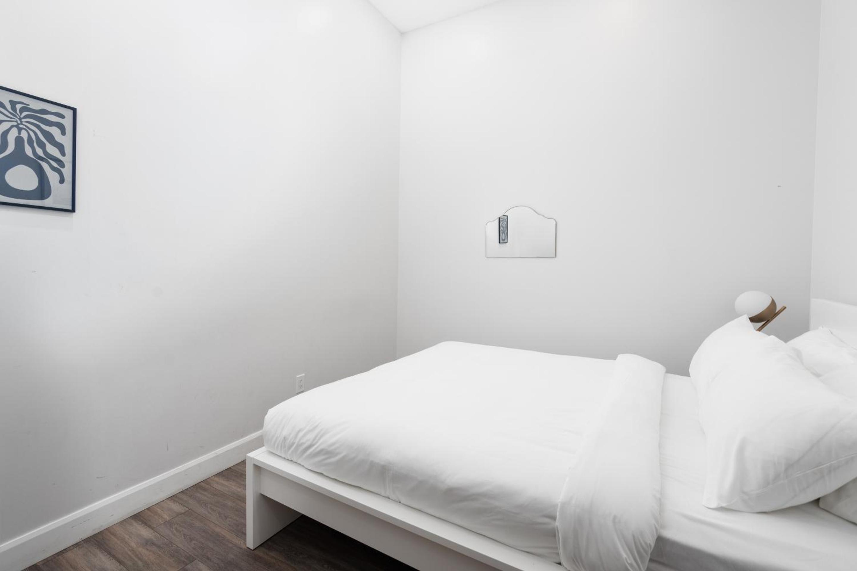 Two-Bedroom Apartment 302 - Photo 7
