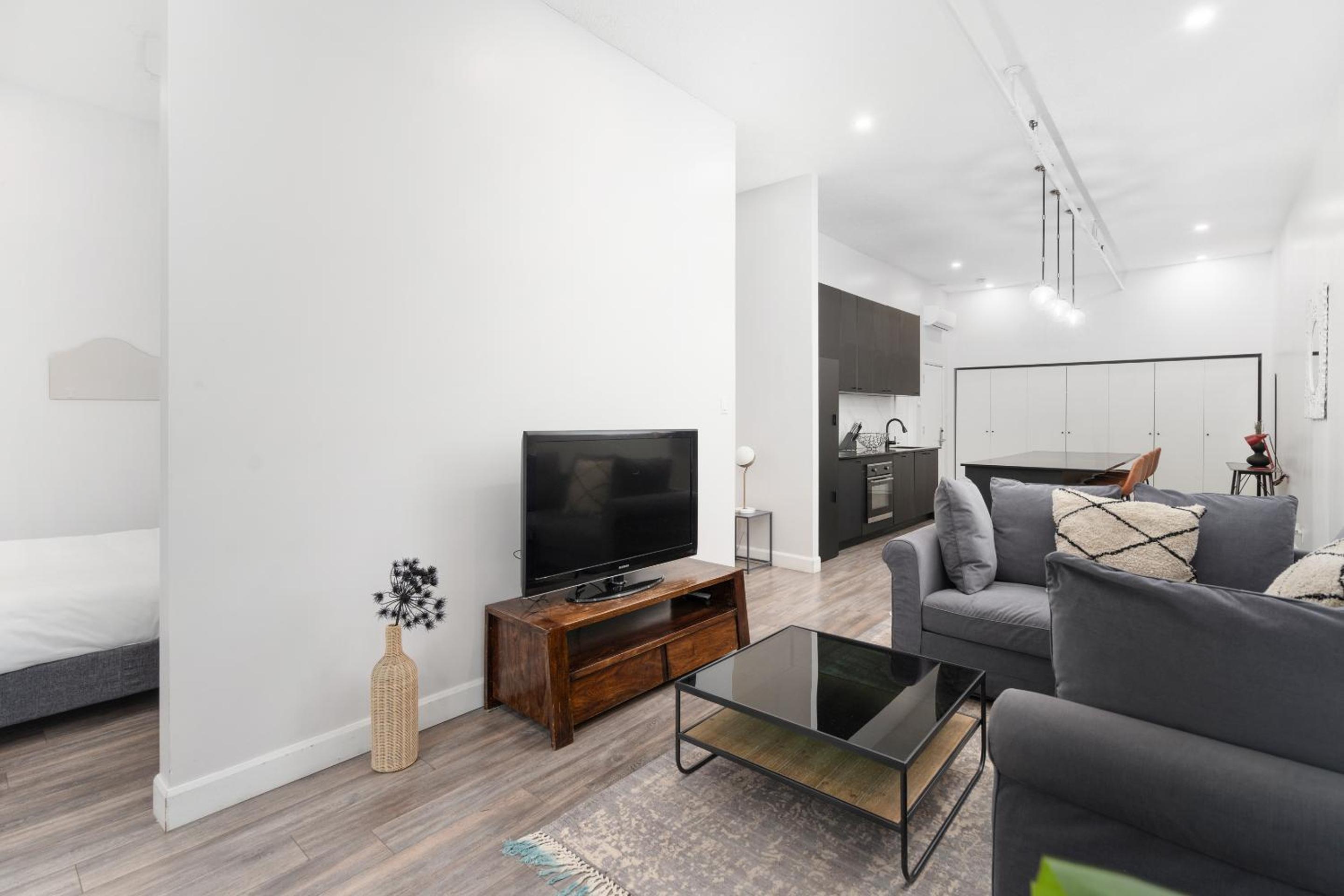 Two-Bedroom Apartment 302 - Photo 9