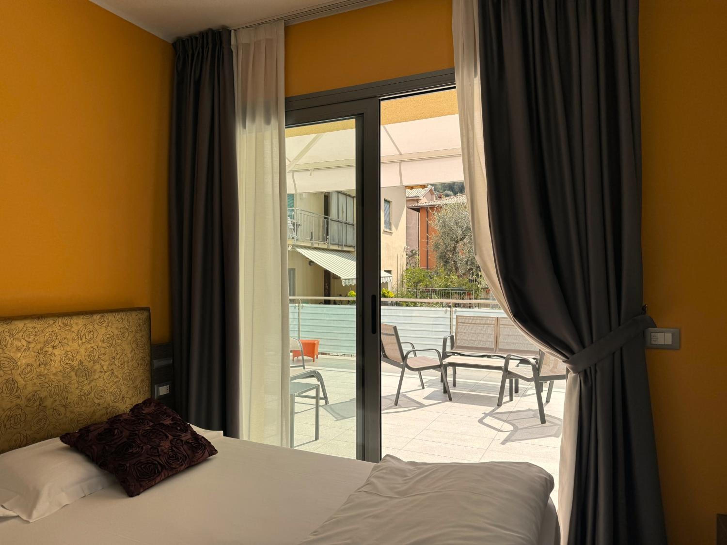Apartment with Mountain View and Terrace photo 1
