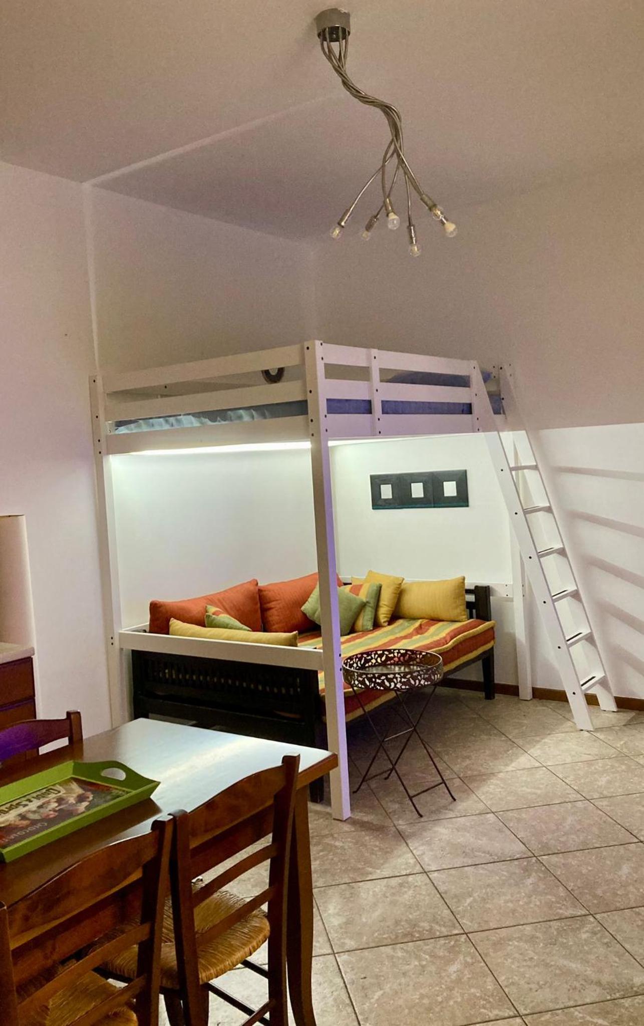 One-Bedroom House photo 3