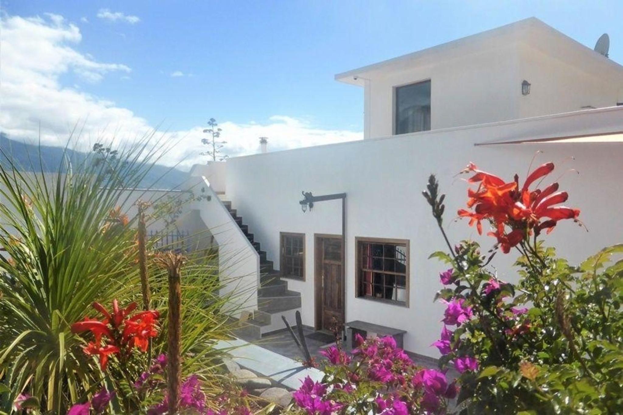 Two-Bedroom Holiday Home photo 2