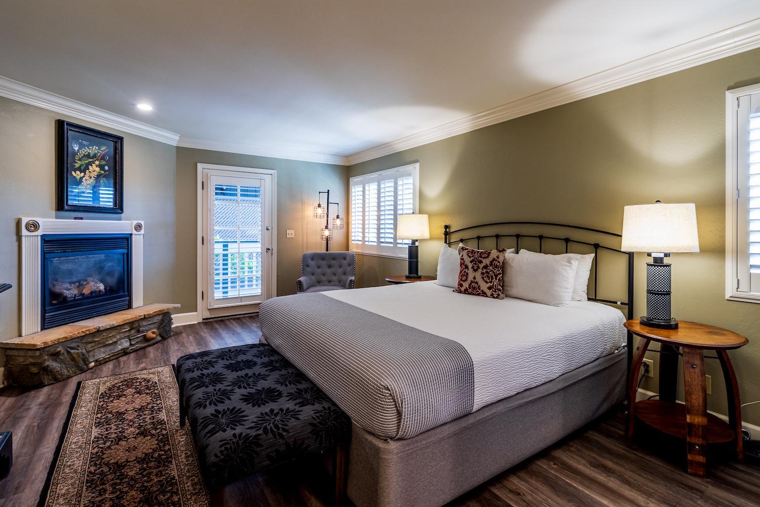 King Suite - Photo 7