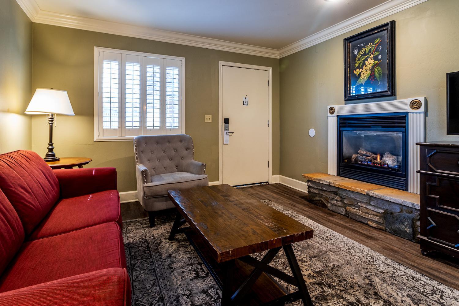 King Suite - Photo 4