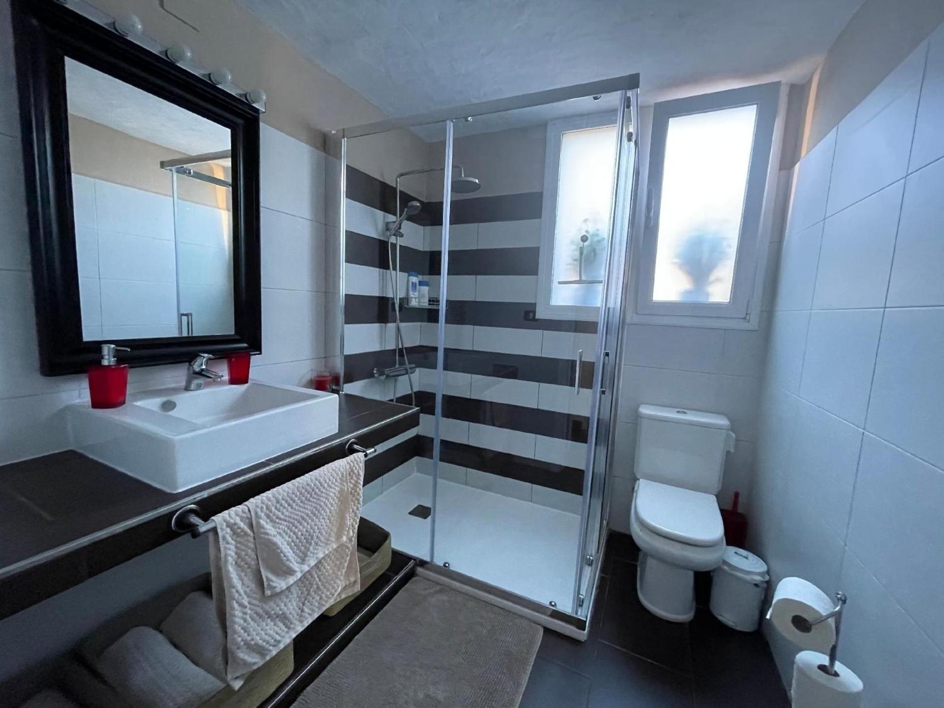 Two-Bedroom Holiday Home photo 2