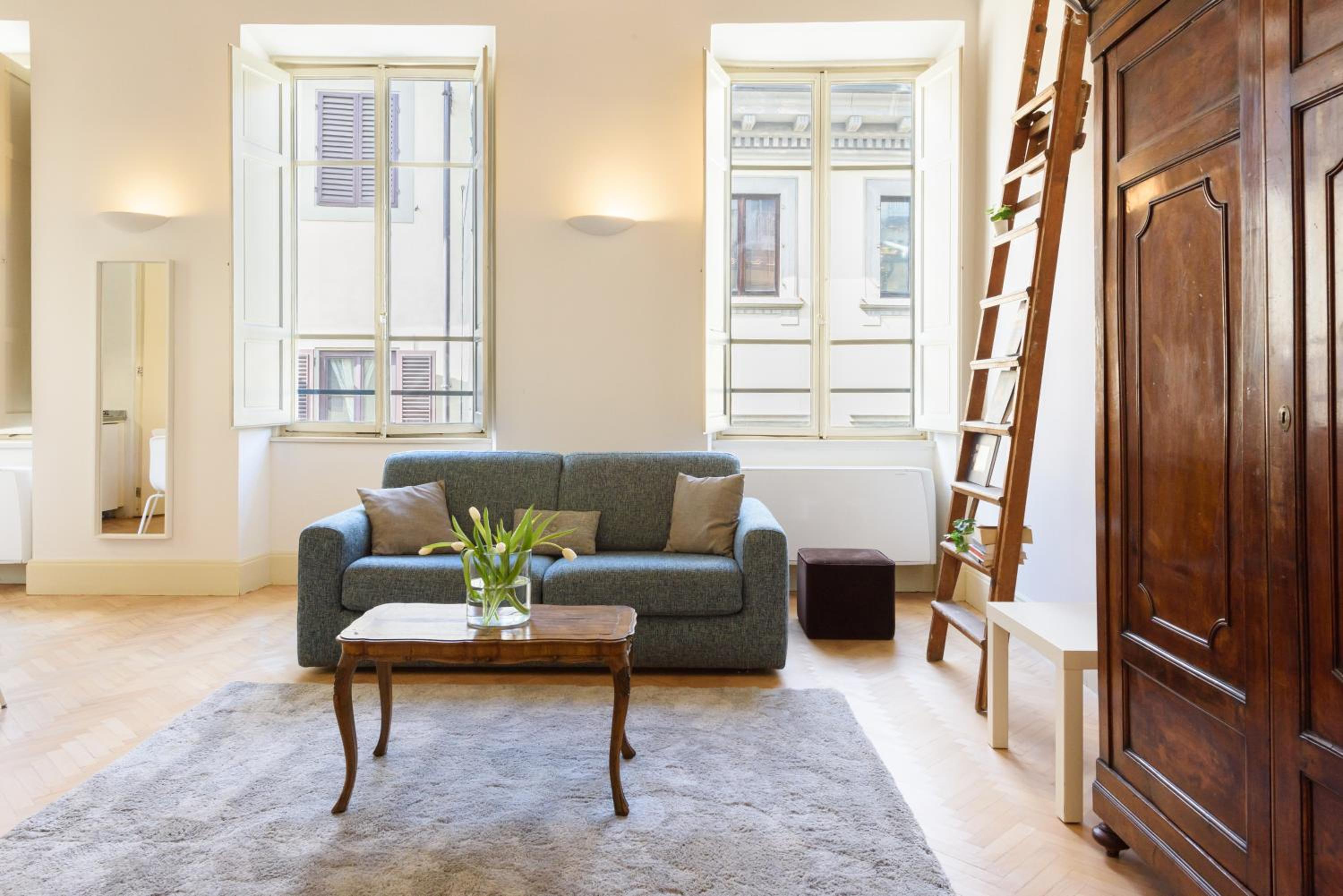 One-Bedroom Apartment (without Duomo View) photo 1