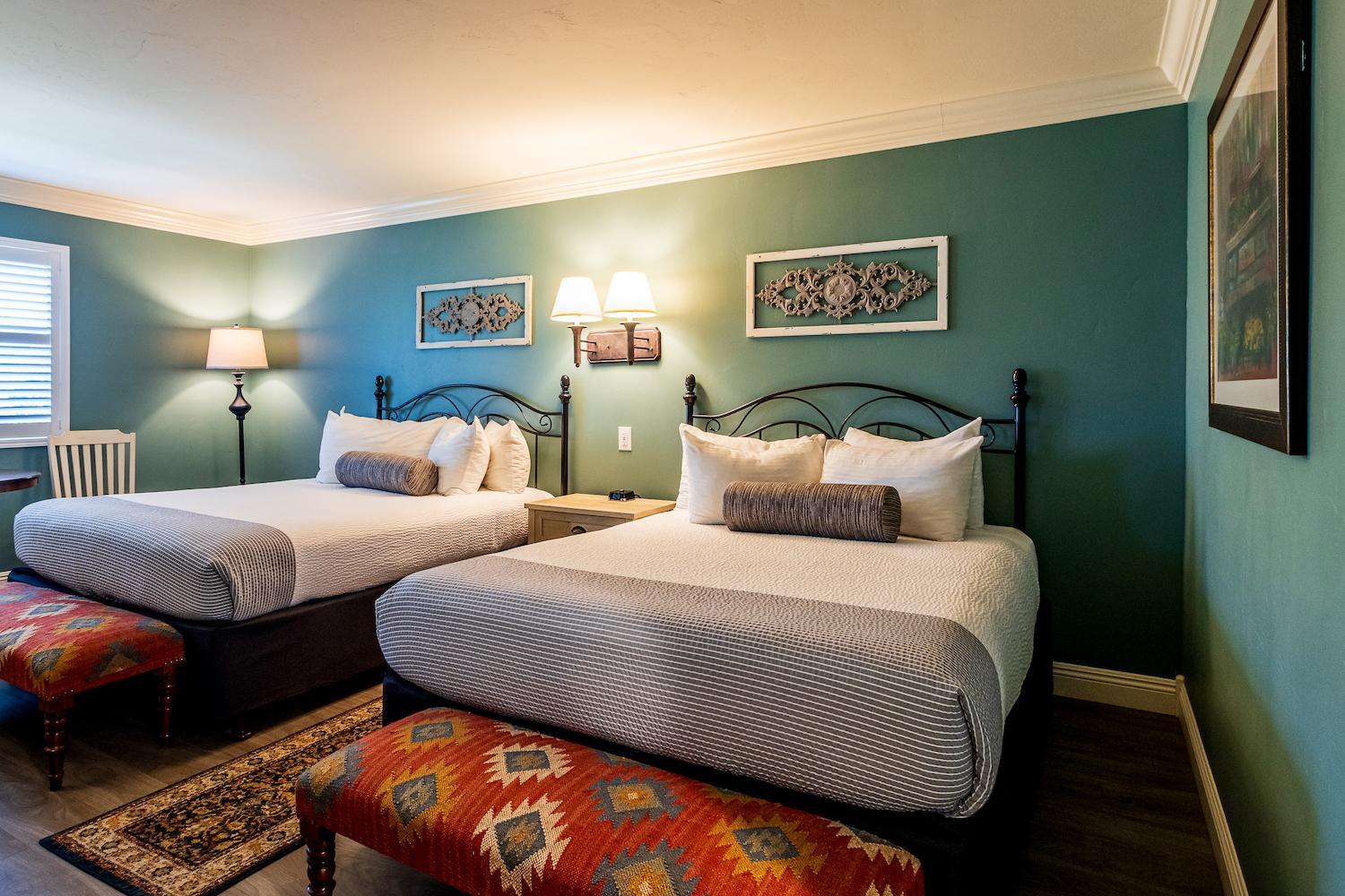 Two Queen Junior Suite - Photo 4