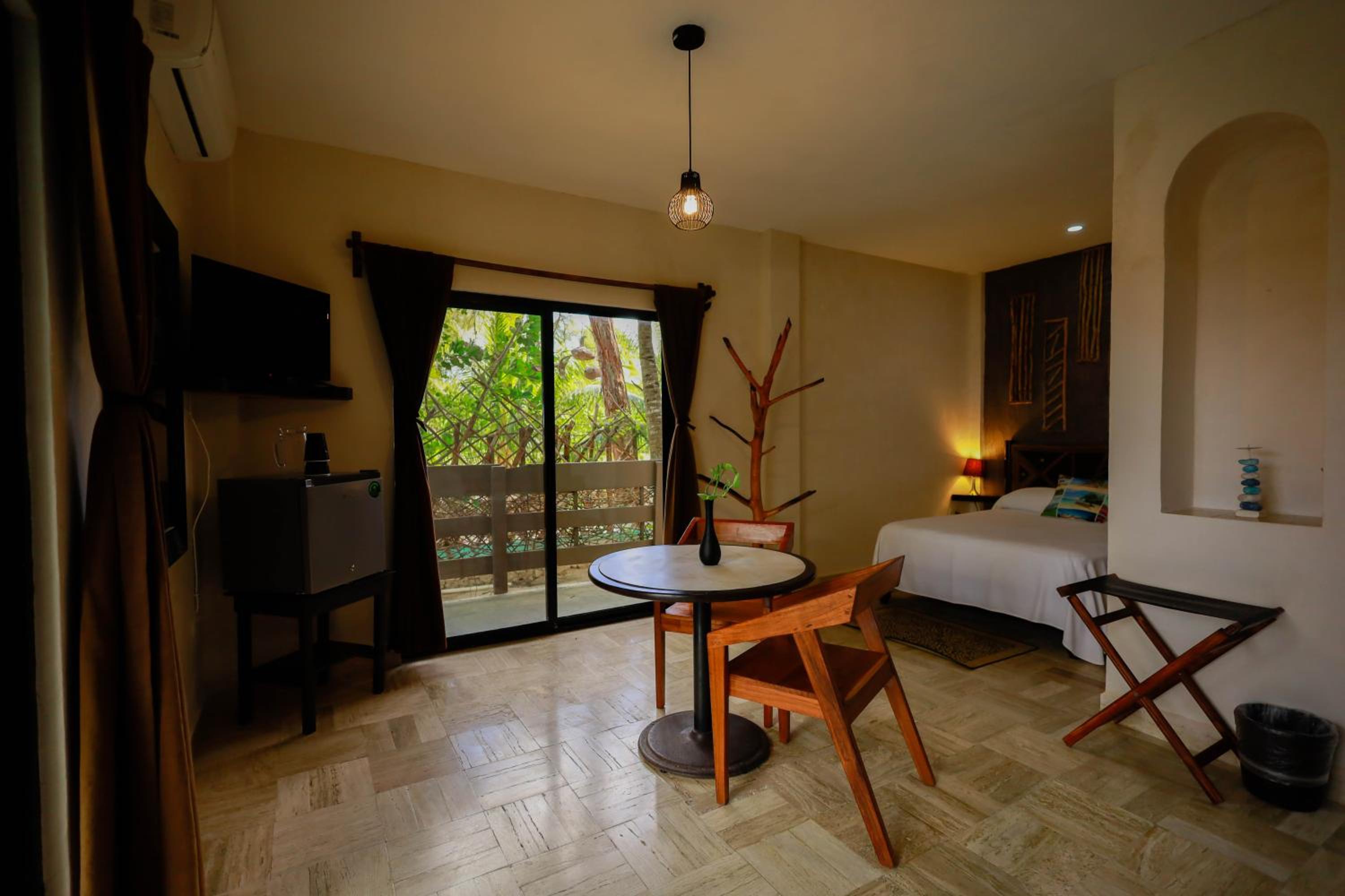 Double Room with Garden View - Photo 22