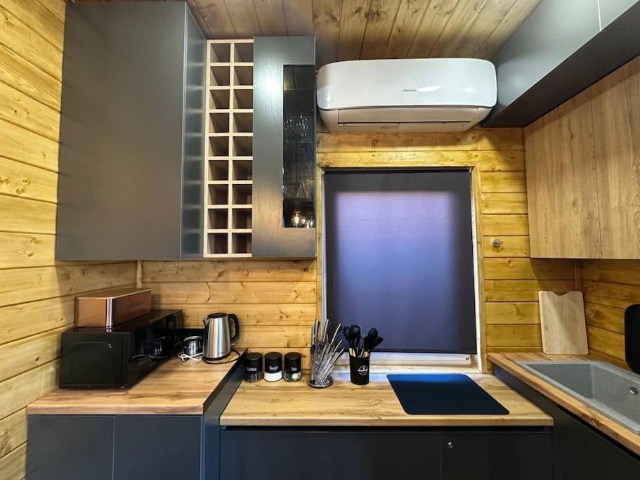 Two-Bedroom House photo 3