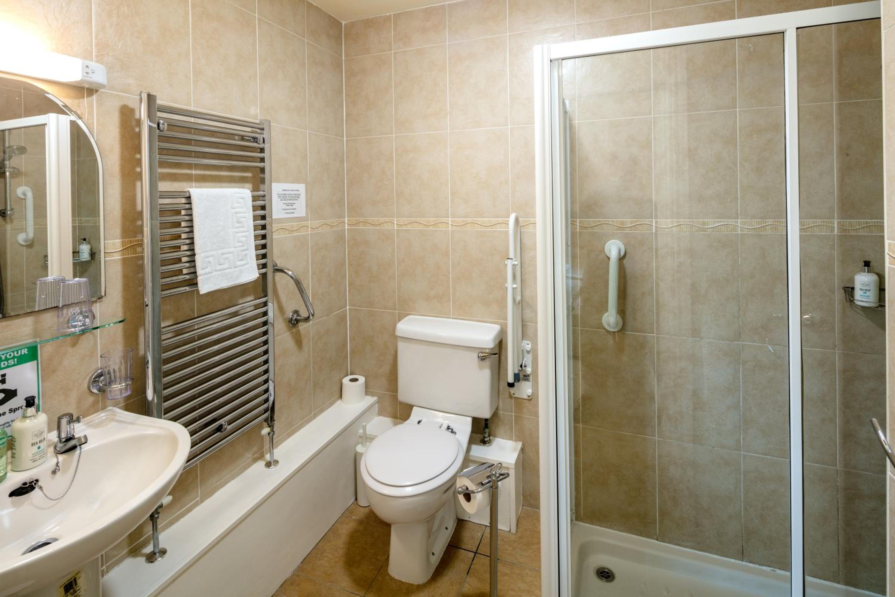 Double Room - Ground Floor photo 2