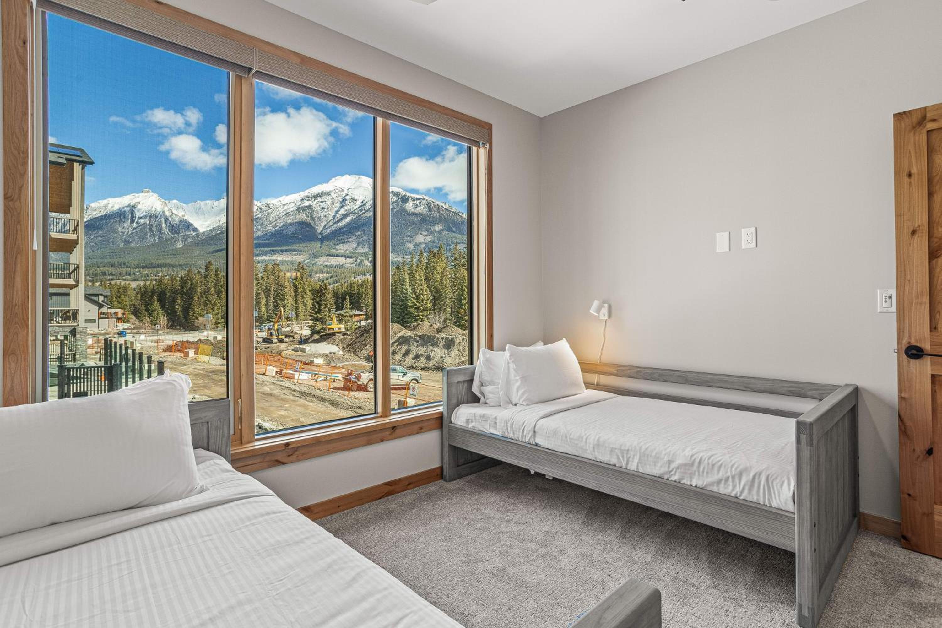 210 - 3 Bedroom Premier Condo