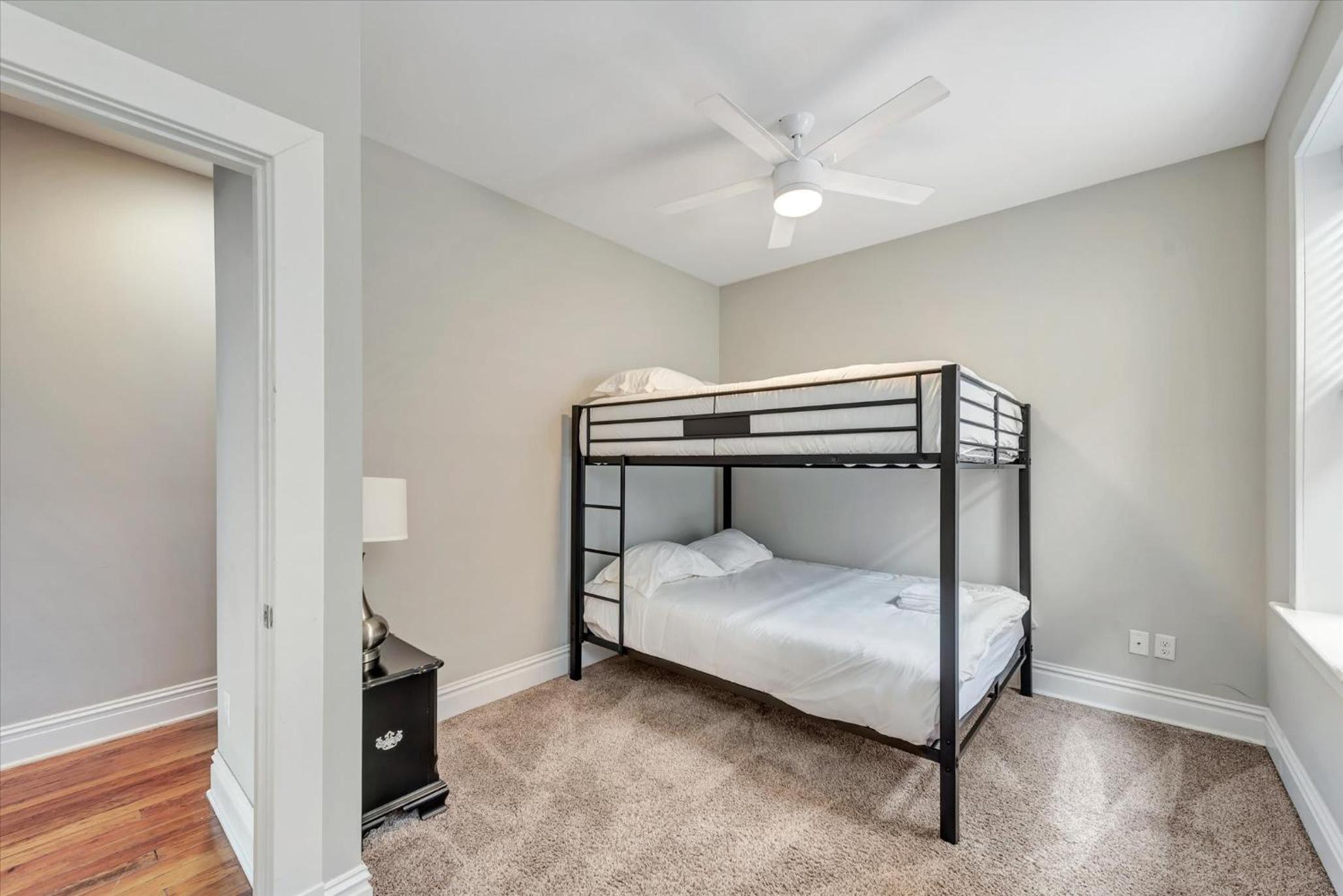 Apartment photo 3