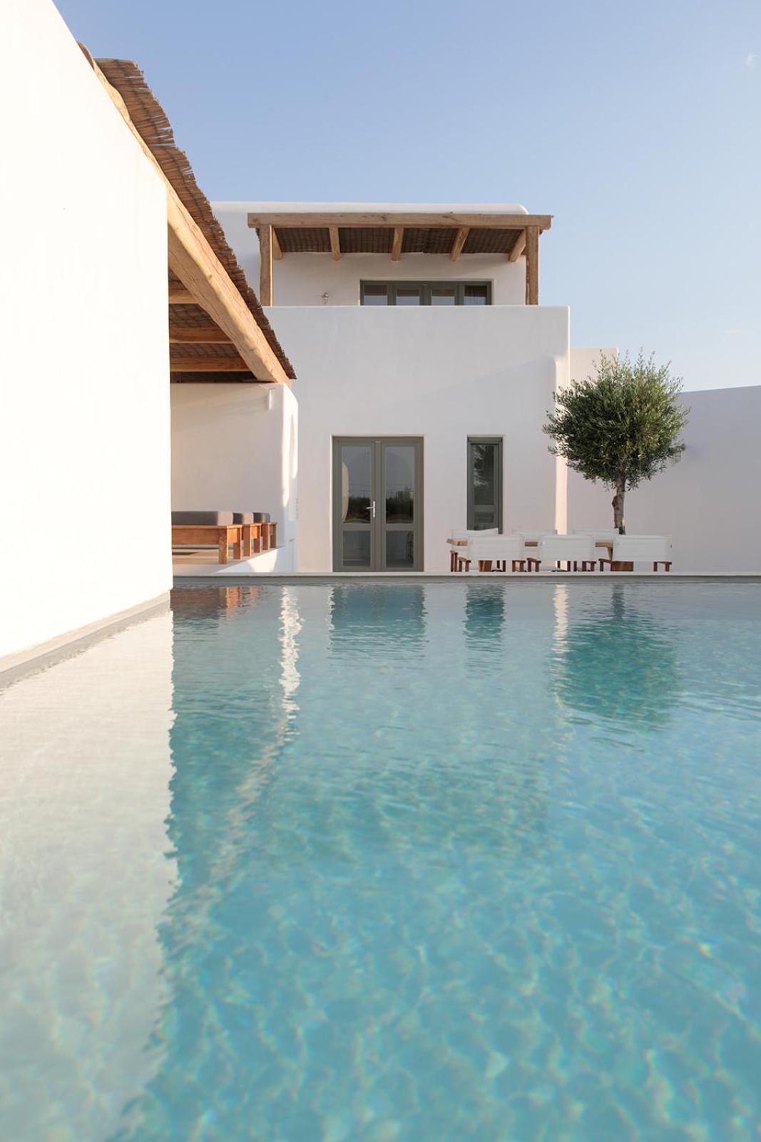 Villa with Private Pool - Photo 6