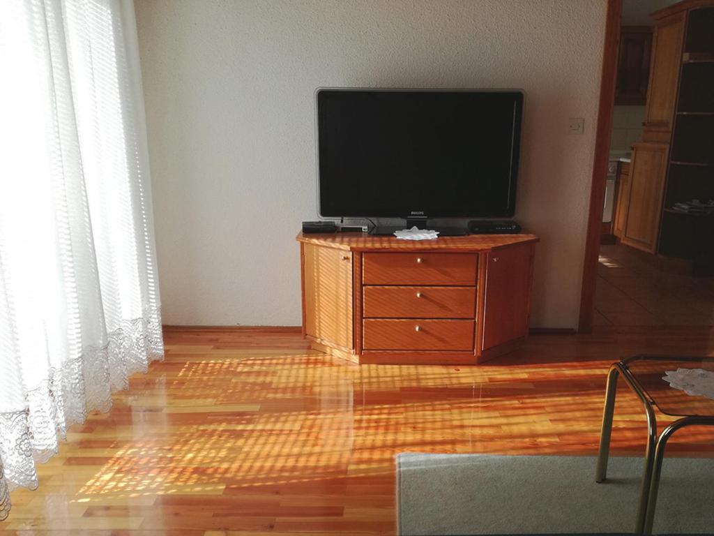 Two-Bedroom Apartment photo 3