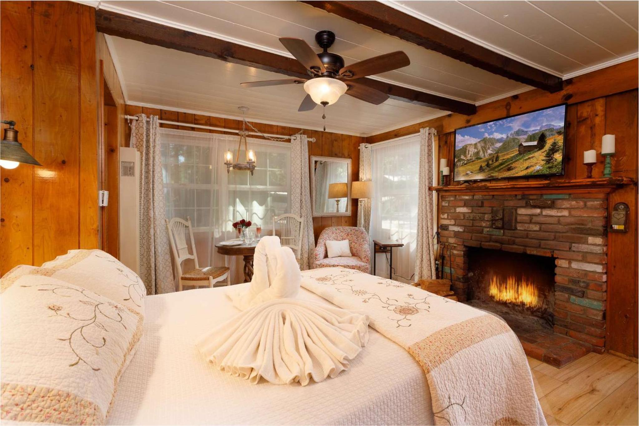 Studio with Mountain View photo 1