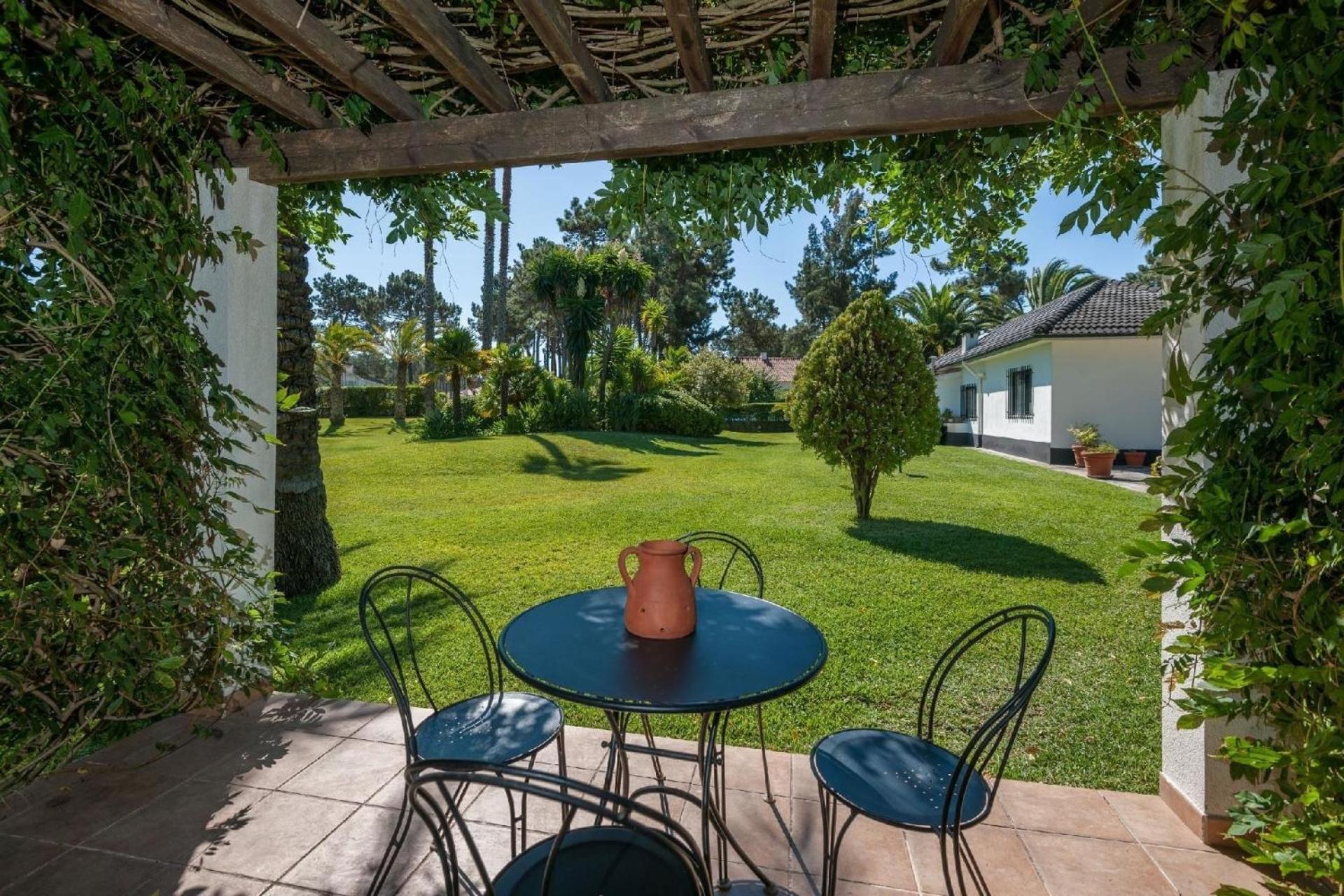 Eight-Bedroom Holiday Home photo 1