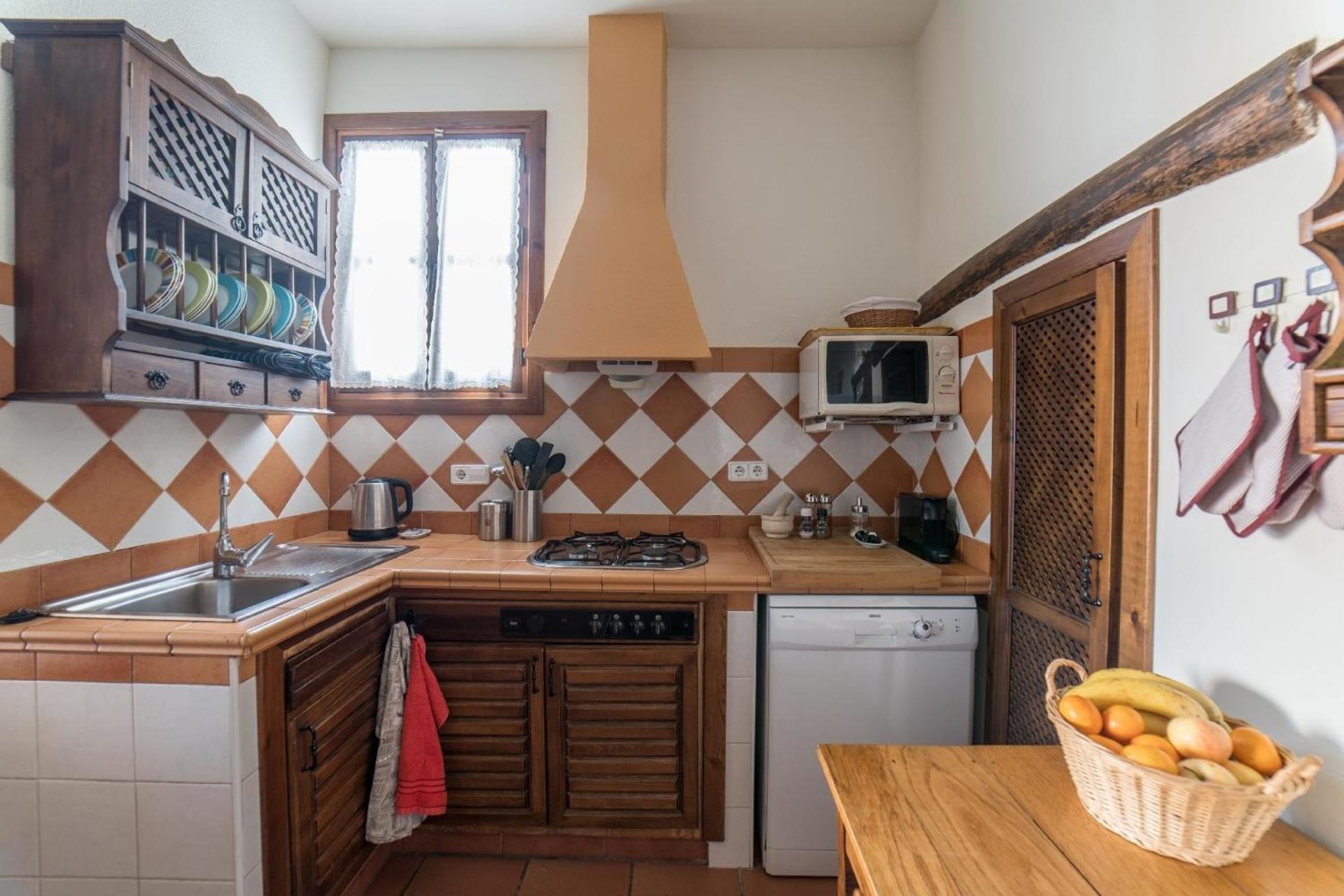 Three-Bedroom Vacation Home  photo 2