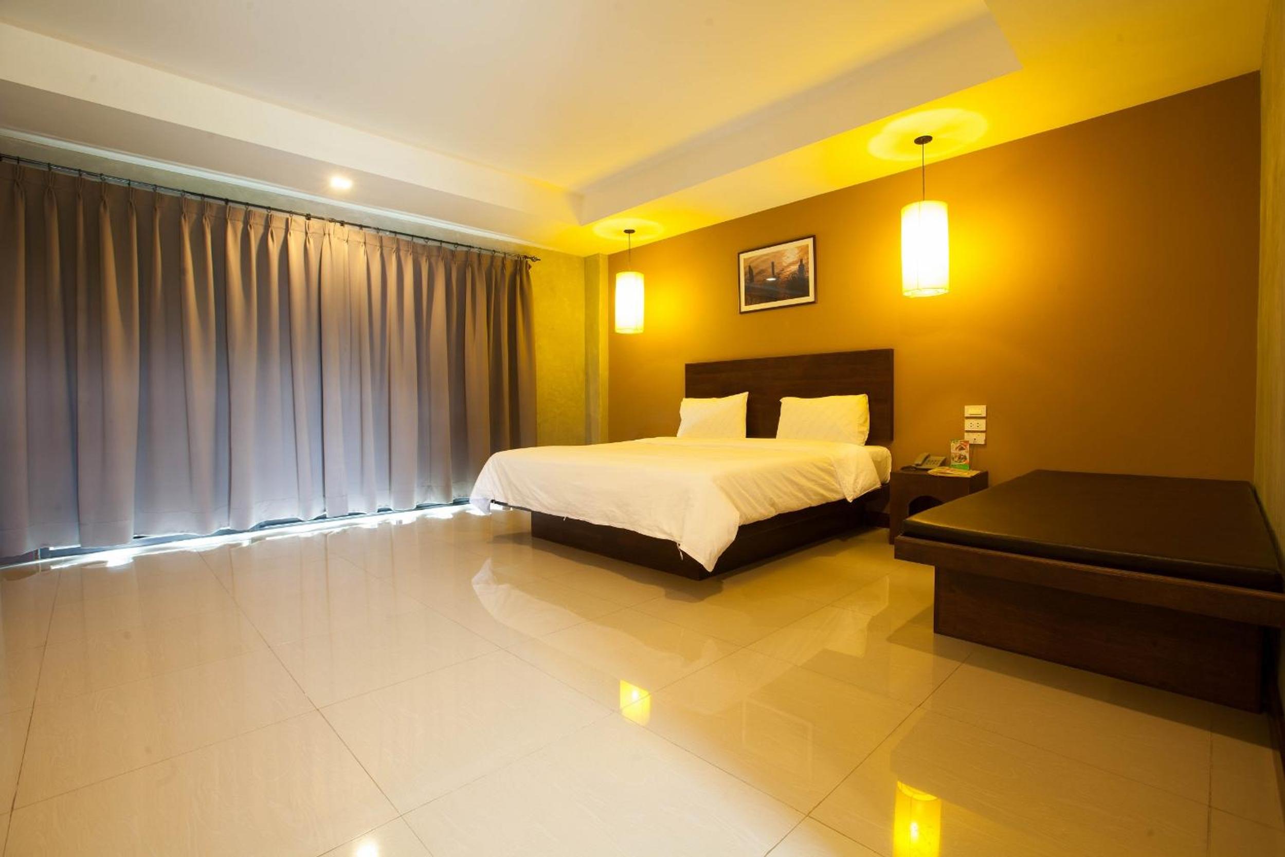 Deluxe Double Room (Building) 