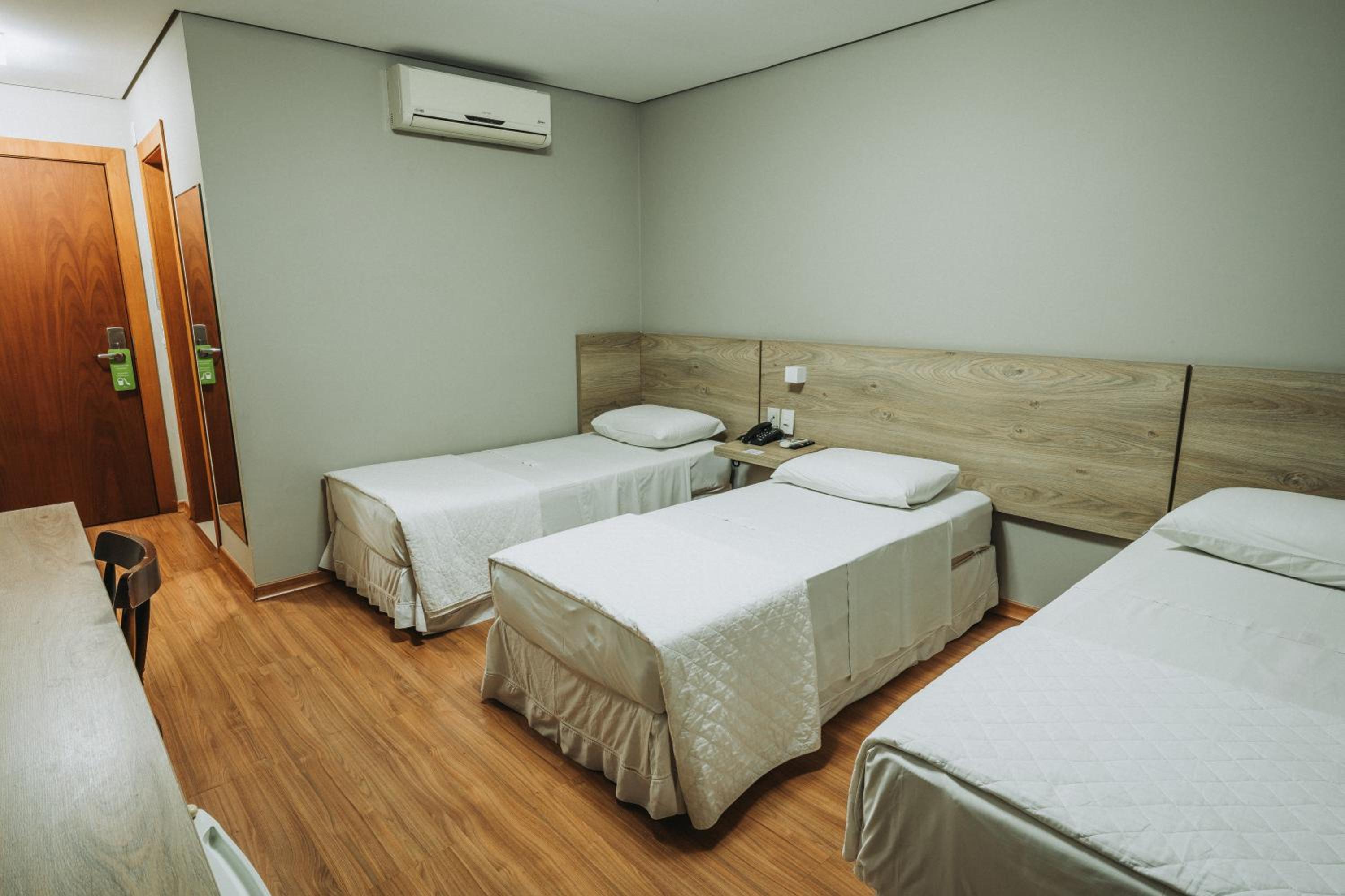 Luxury Triple Room photo 3