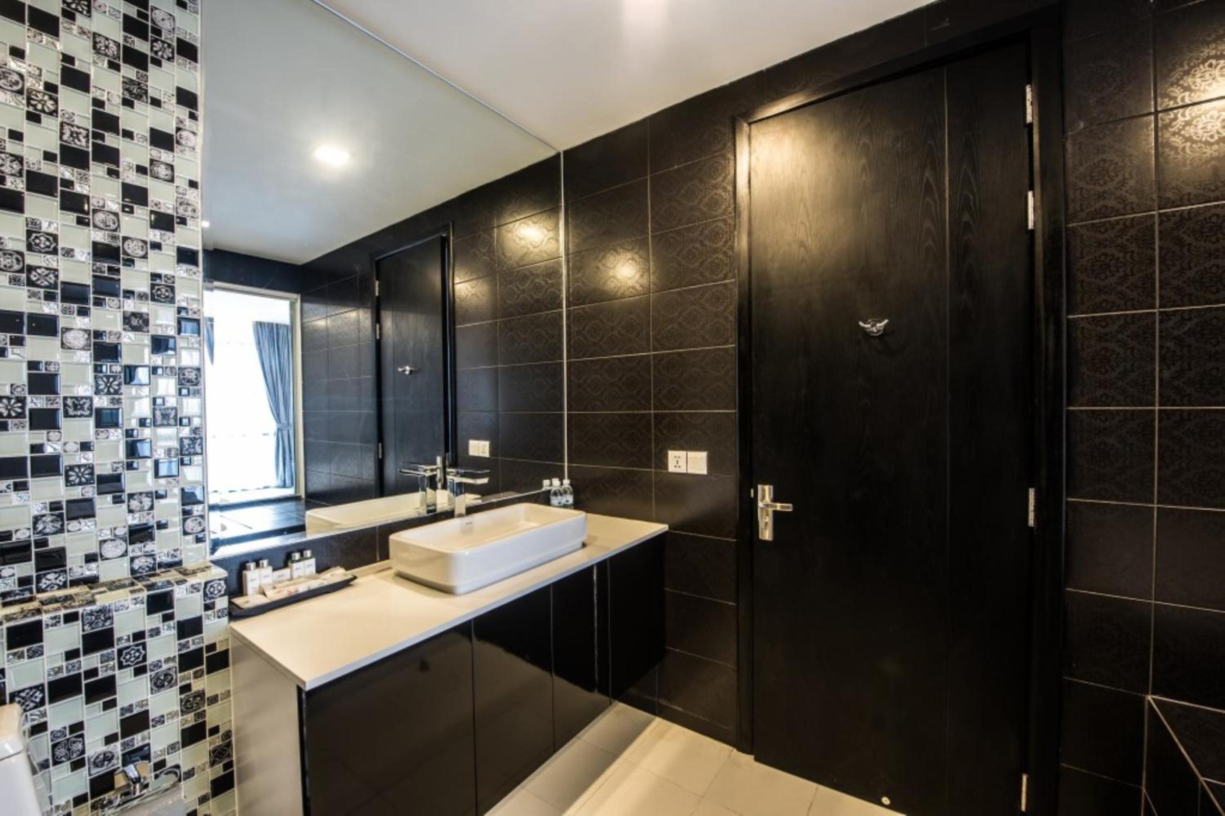 Studio Apartment photo 3