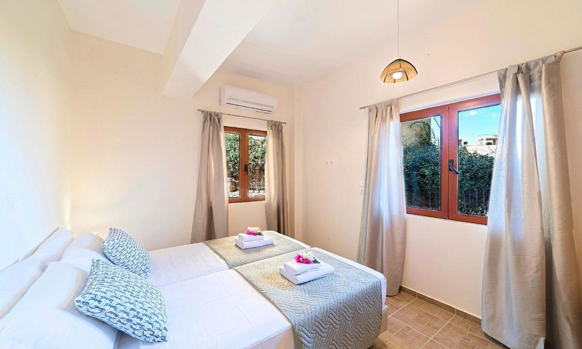 Four-Bedroom Vacation Home photo 3
