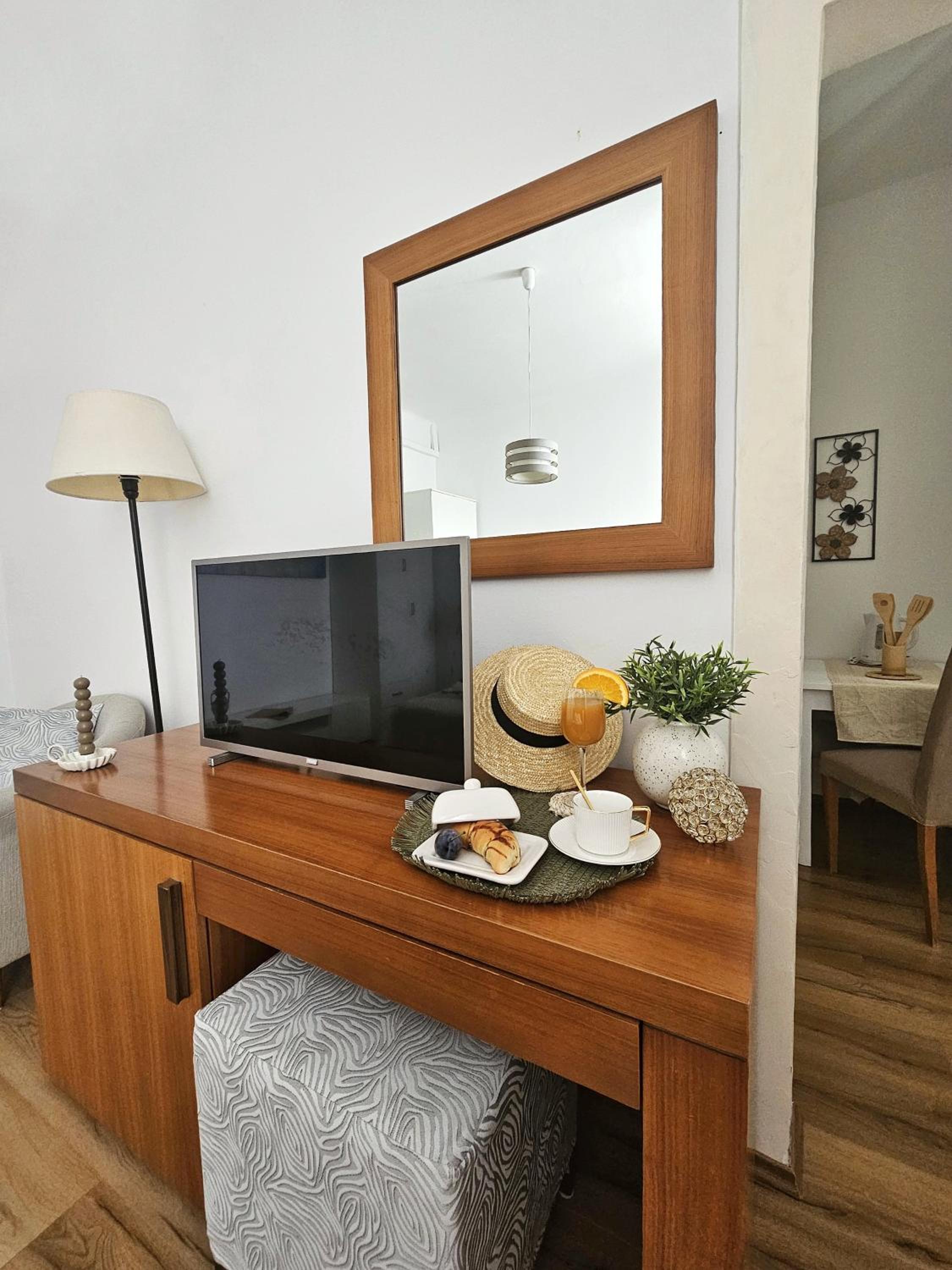 Comfort Studio Apartment with Sea View