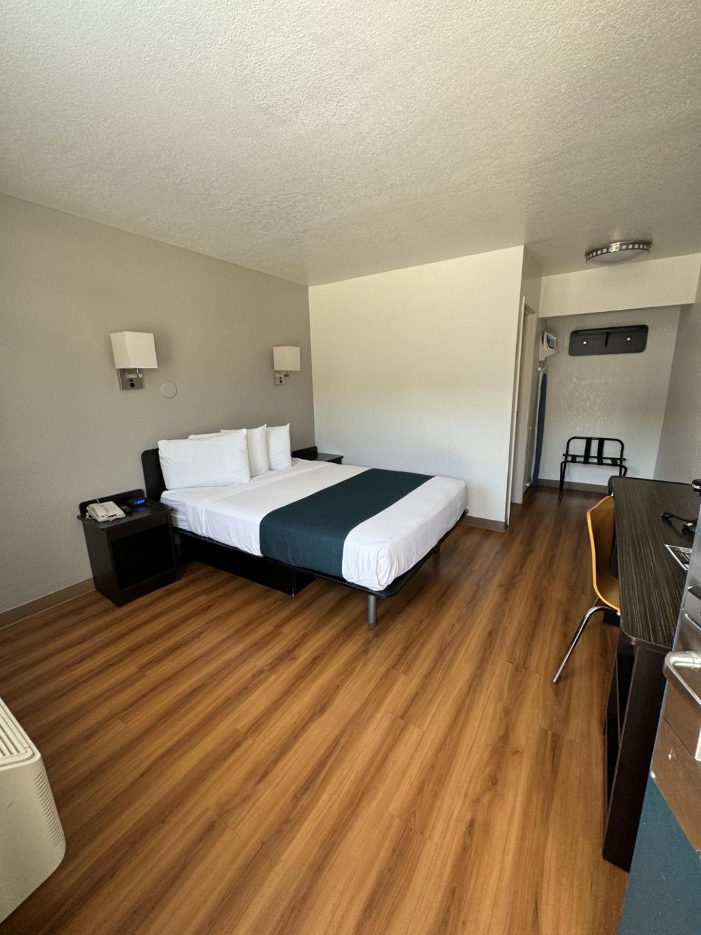 Superior Queen Room photo 1
