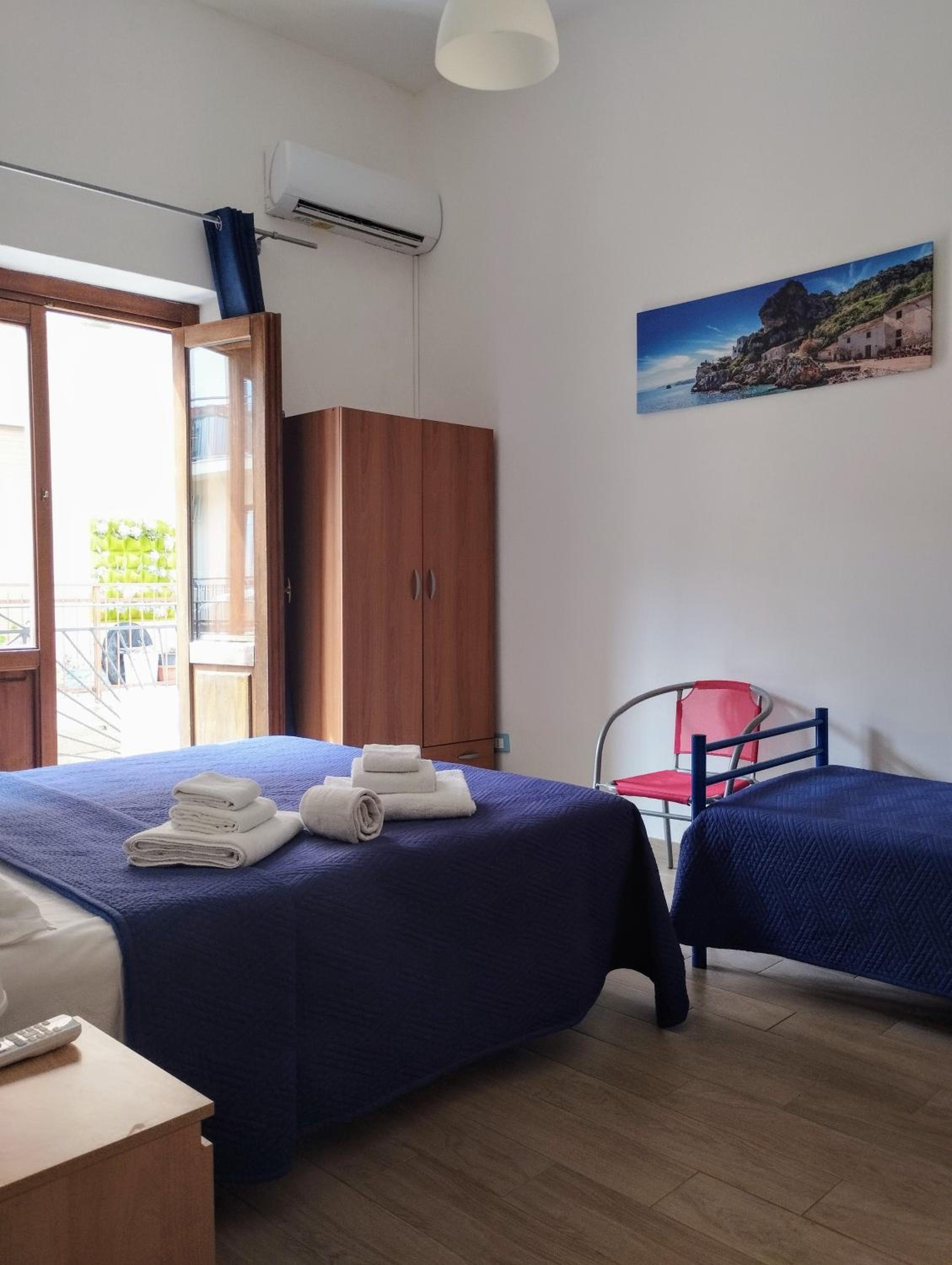 Apartment with Balcony photo 1