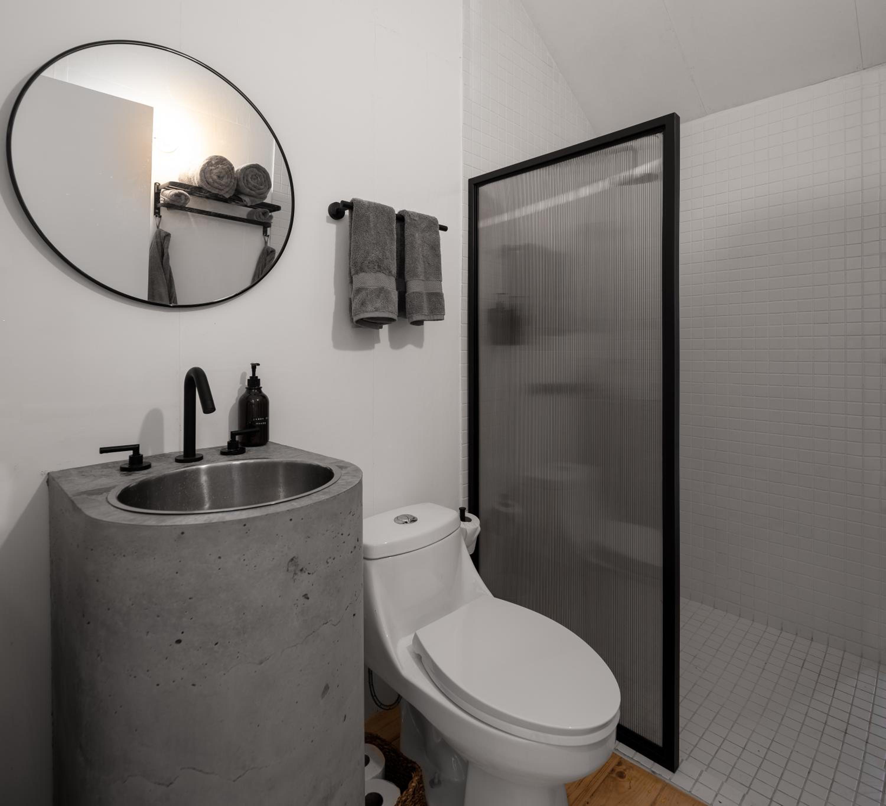 Deluxe Double Room With Balcony photo 2