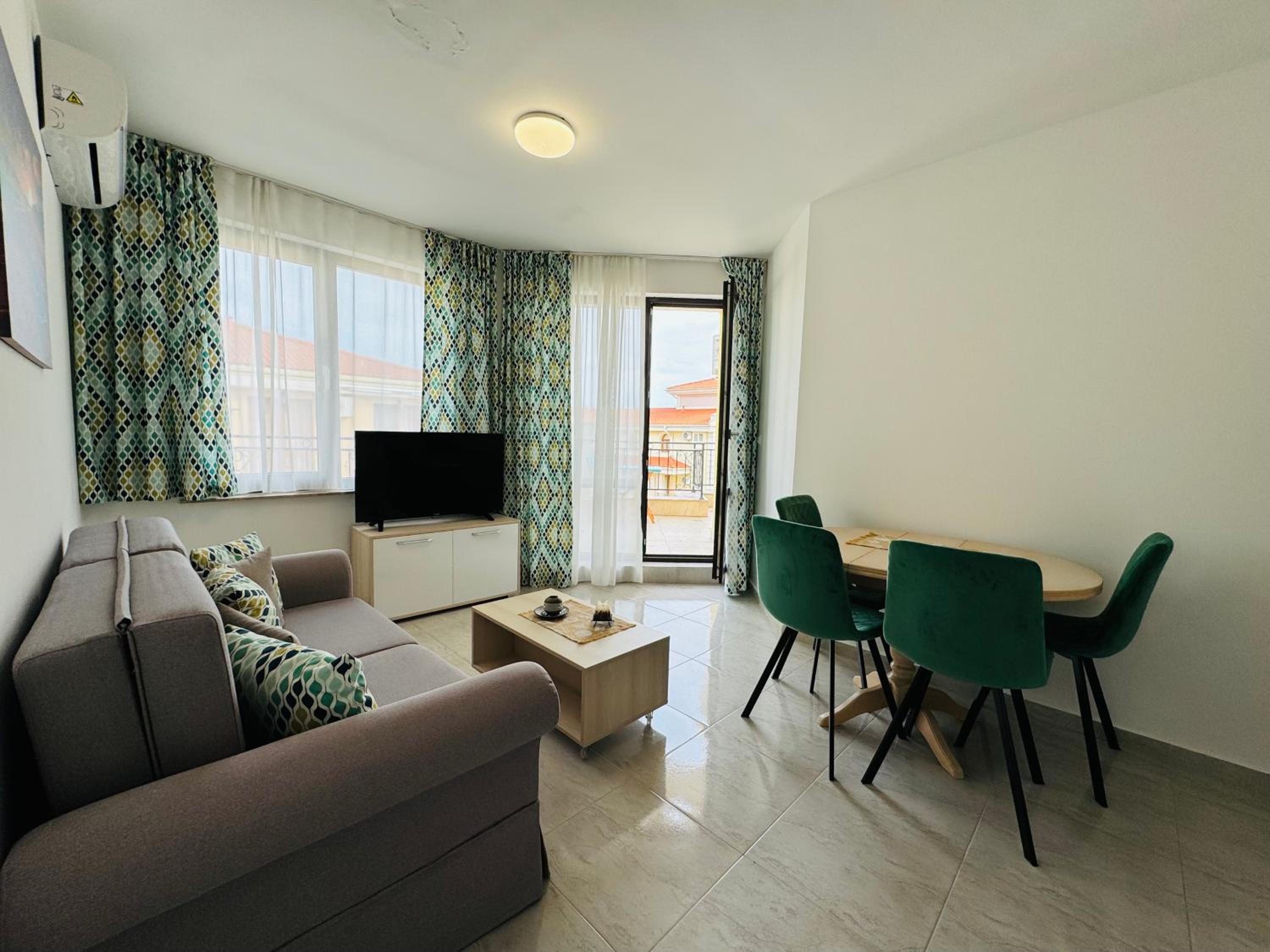 Apartment with Terrace photo 1