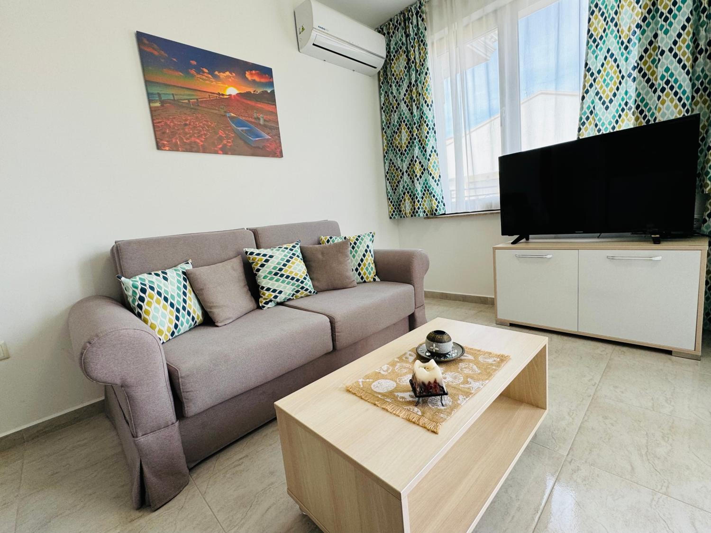 Apartment with Terrace photo 2