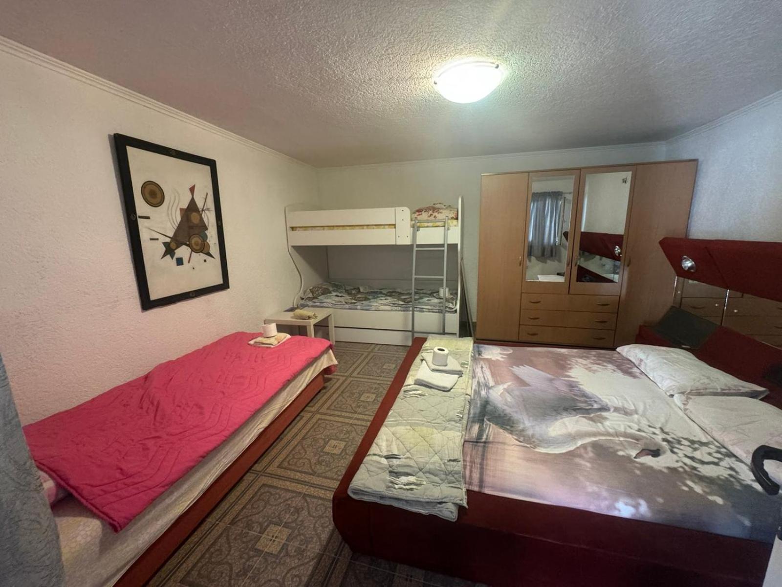 Mixed Dormitory Room